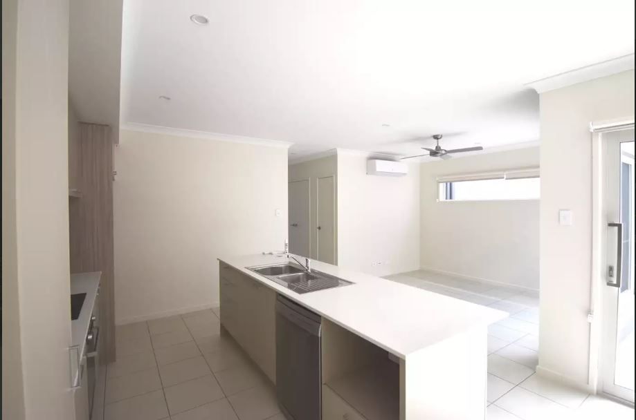 16 Pamphlet Street, Palmview, QLD 4553