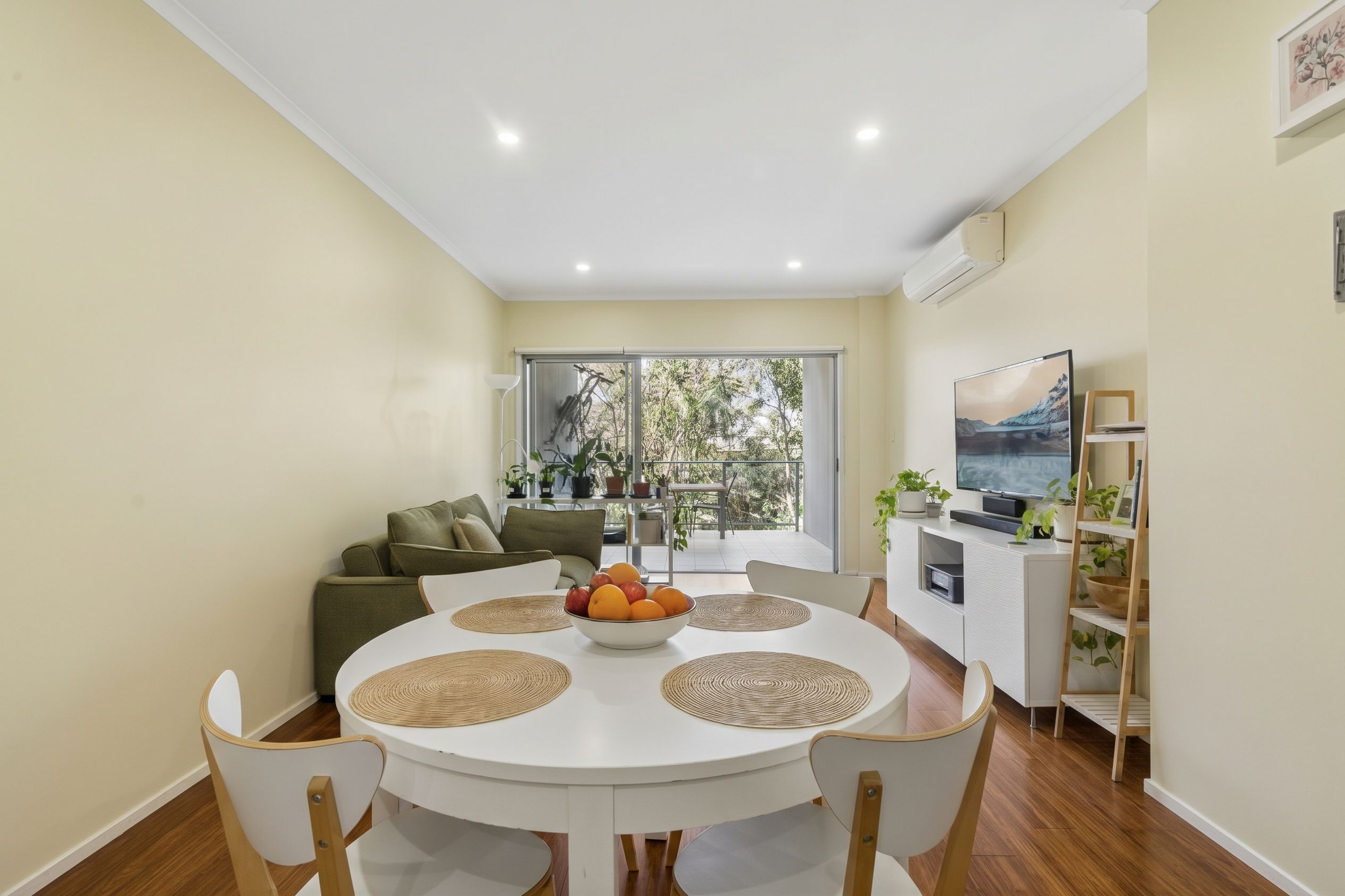 3/586 Sherwood Road — photo 4 of 10
