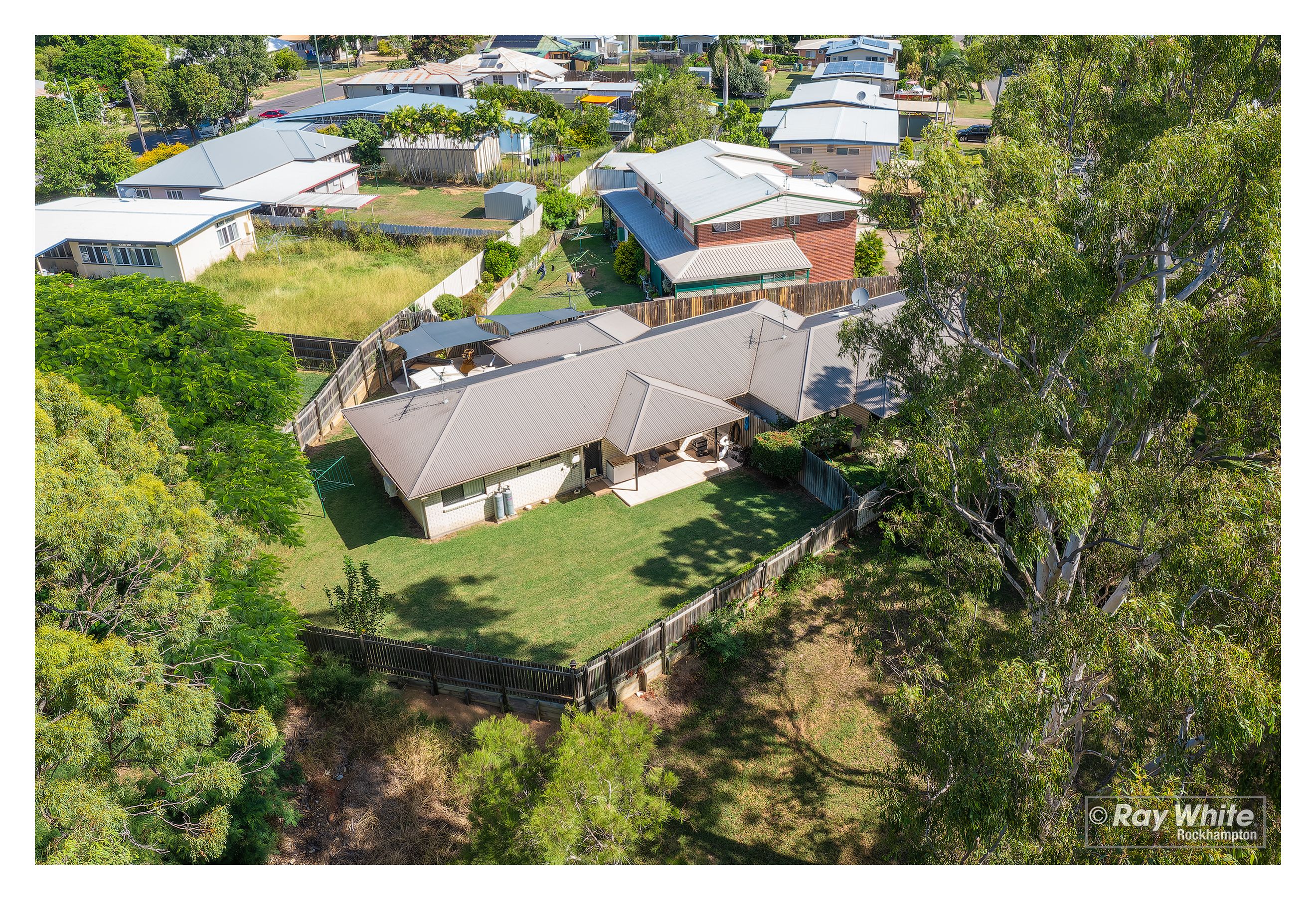 2/192 Rush Street, Koongal, QLD 4701