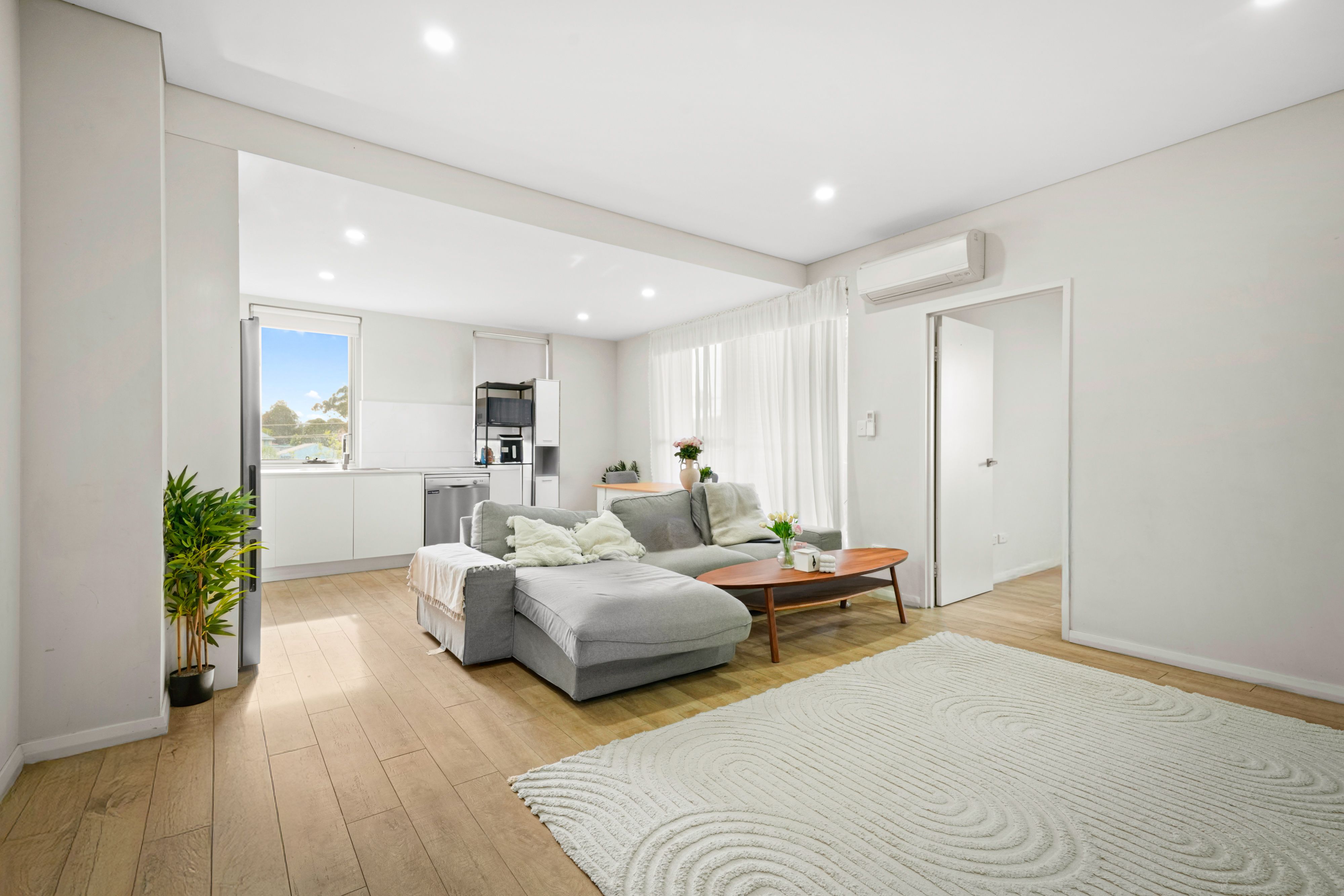 202/350 Railway Terrace, Guildford, NSW 2161