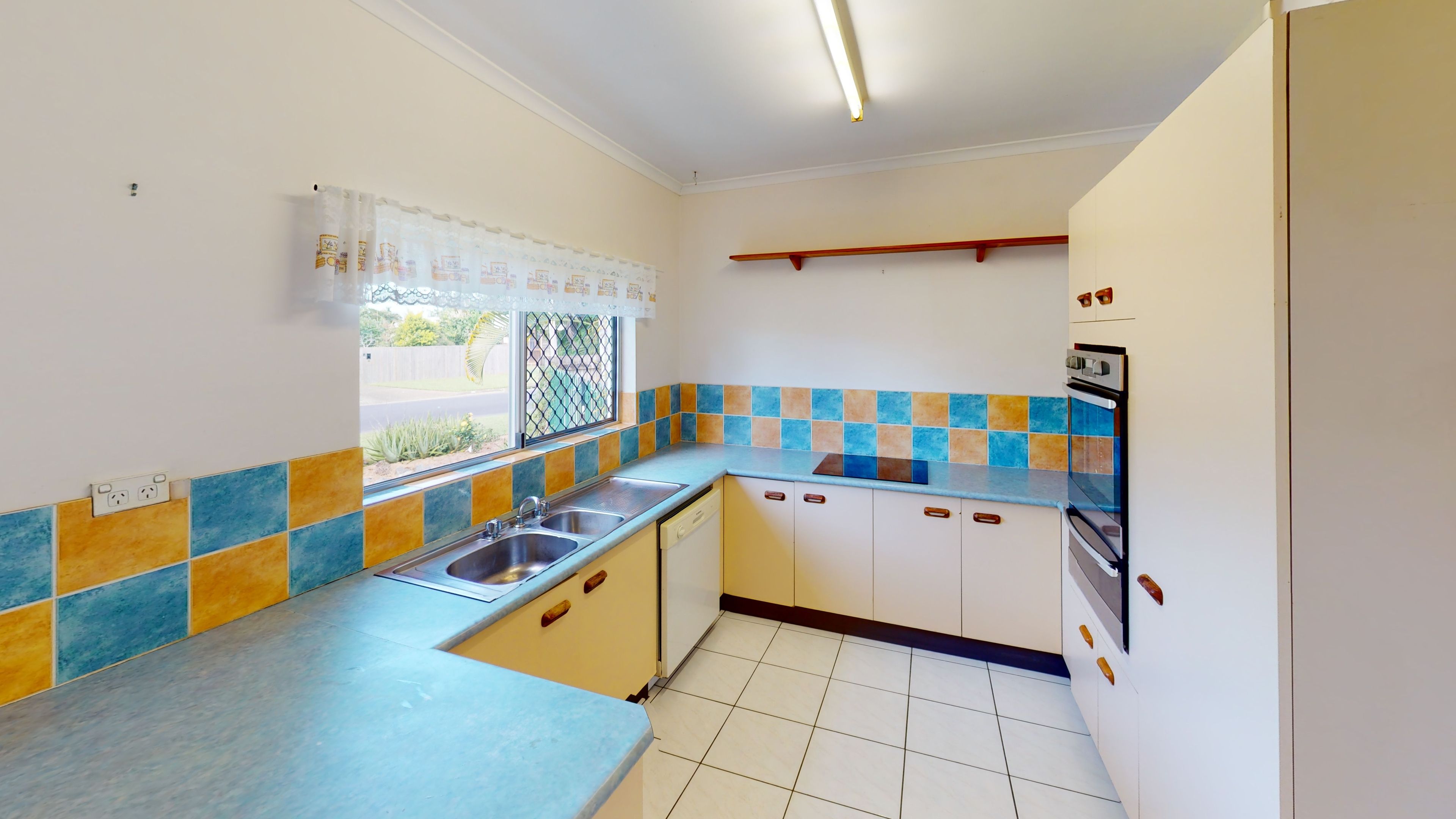 13 Cairnwell Street, Smithfield, QLD 4878