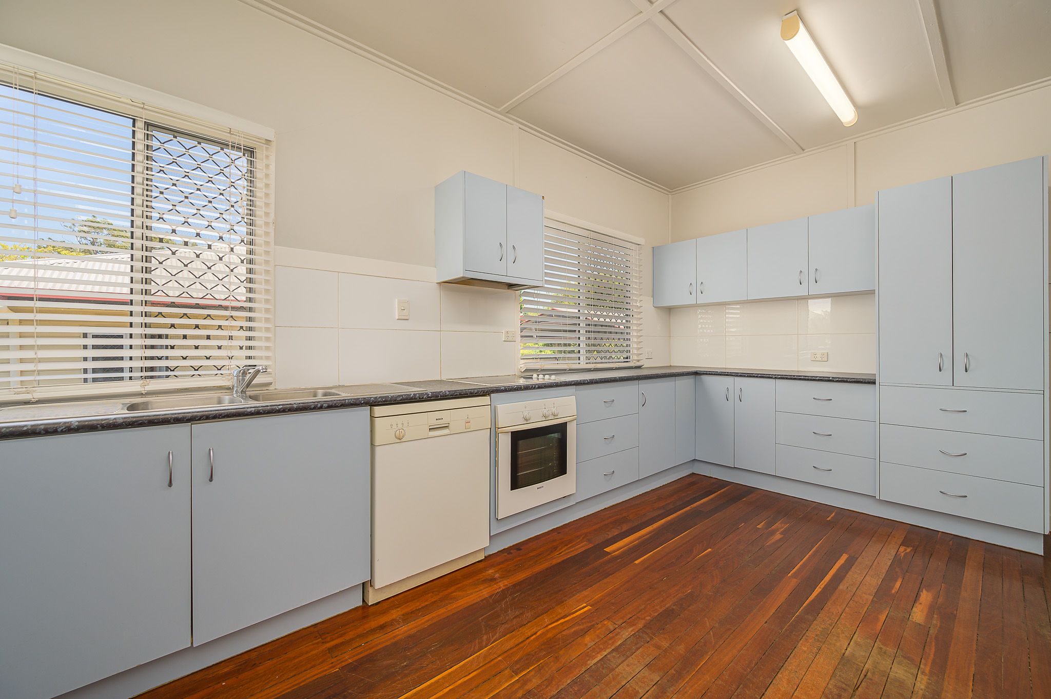 6 Agnes Street, South Gladstone, QLD 4680