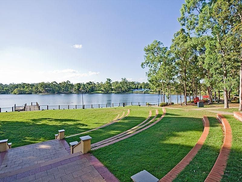 6 Jetty Walk, Forest Lake, QLD 4078