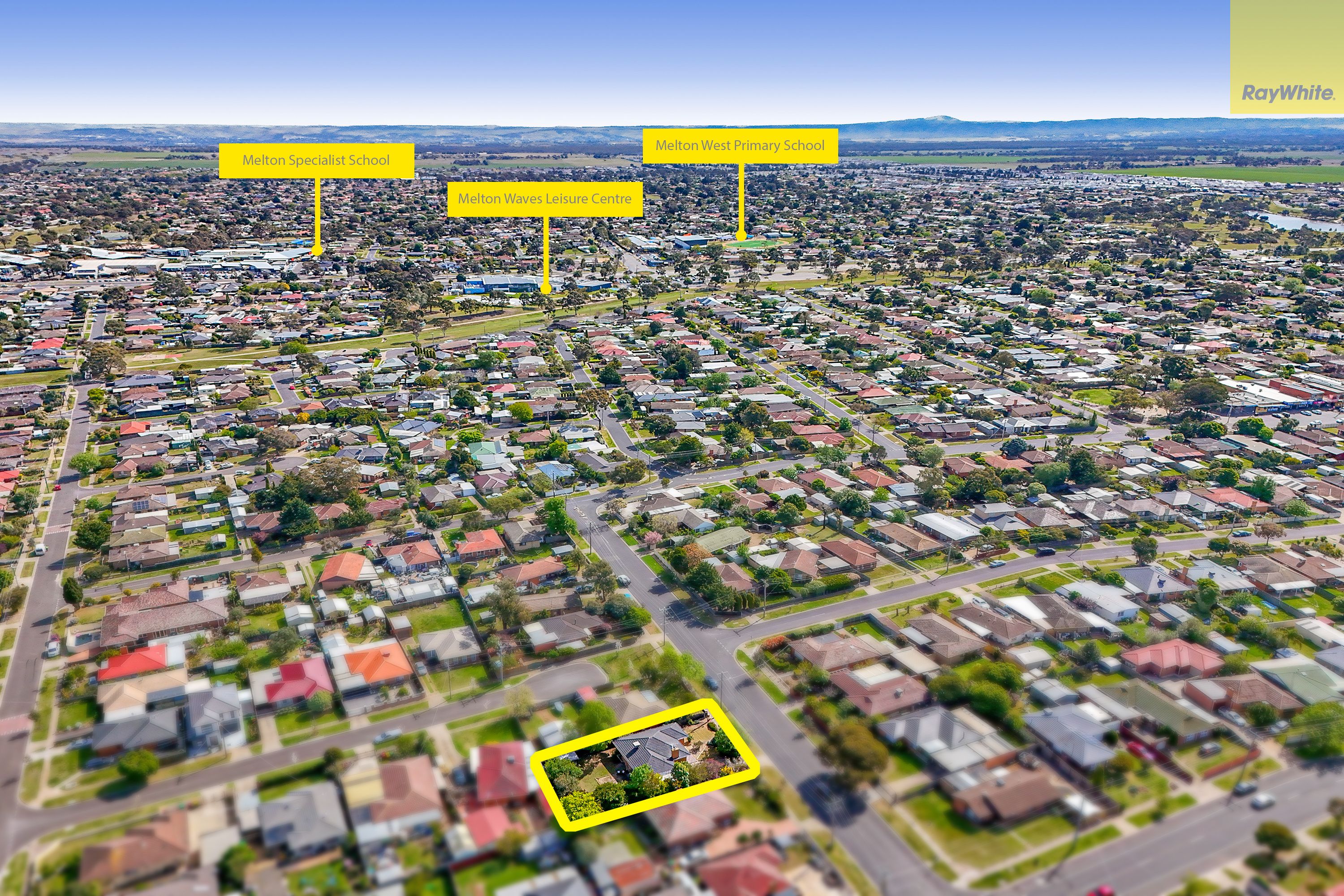 5 Swan Street — photo 21 of 22