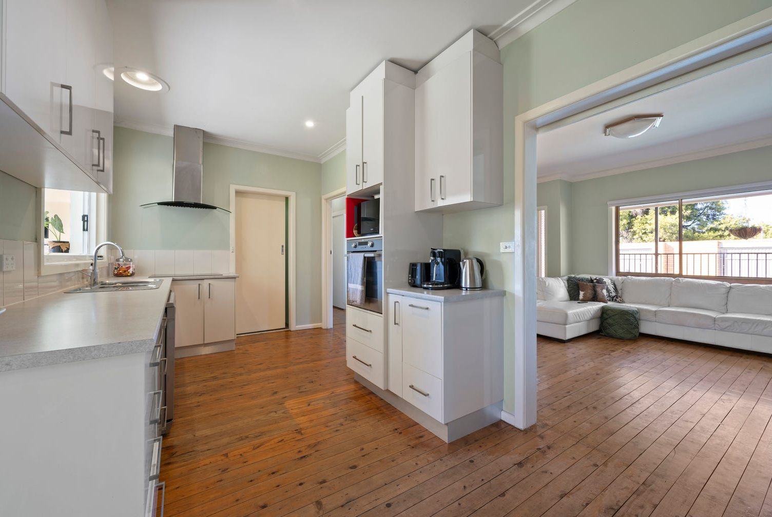 140 Boronia Street — photo 6 of 10