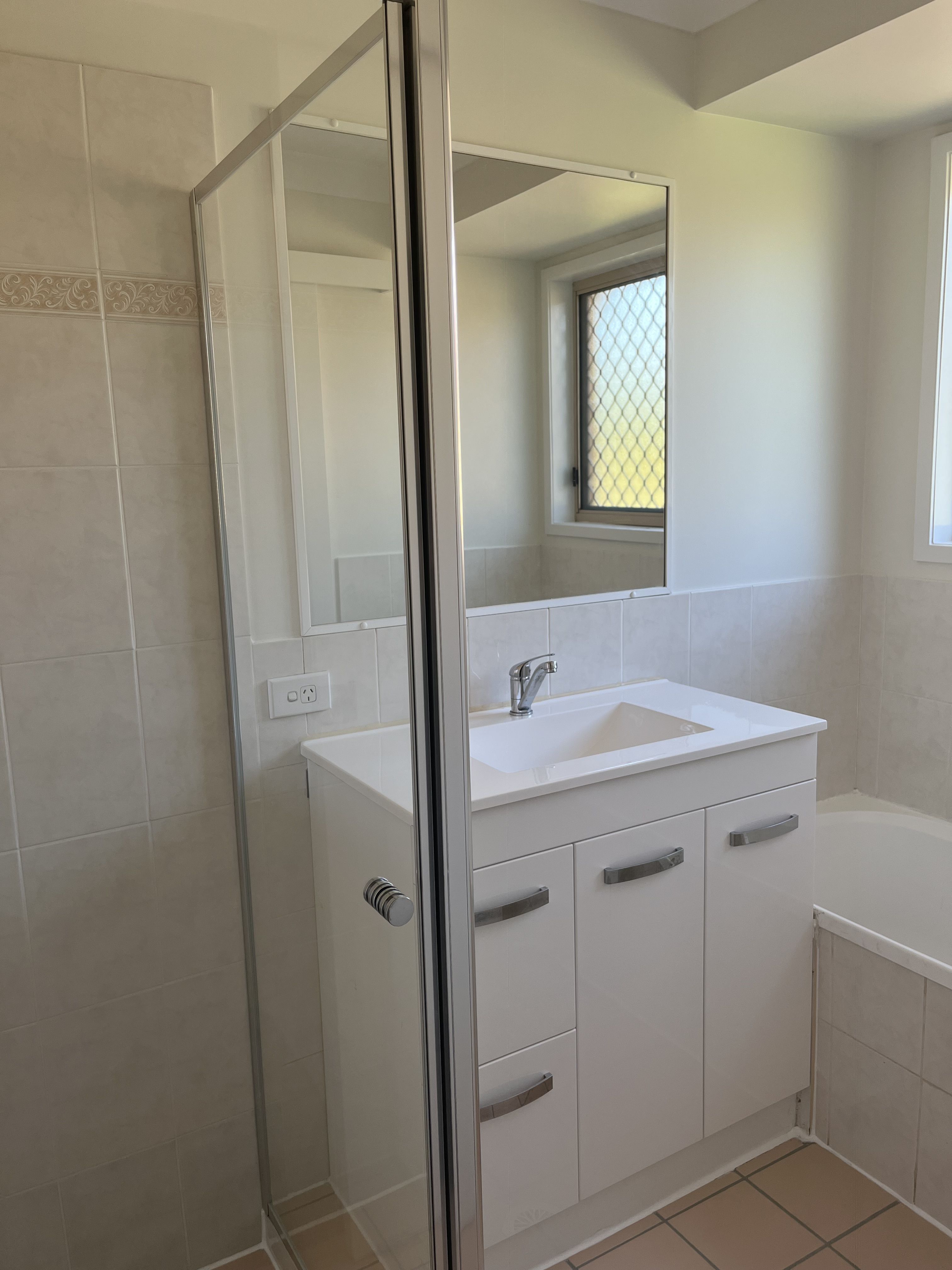 128 Bancroft Terrace — photo 5 of 13