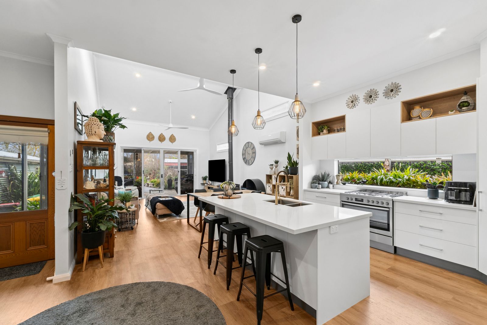 30 Ligar Street, Colac, VIC 3250