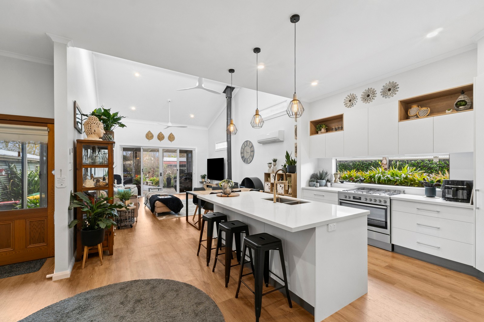 30 Ligar Street, Colac, VIC 3250