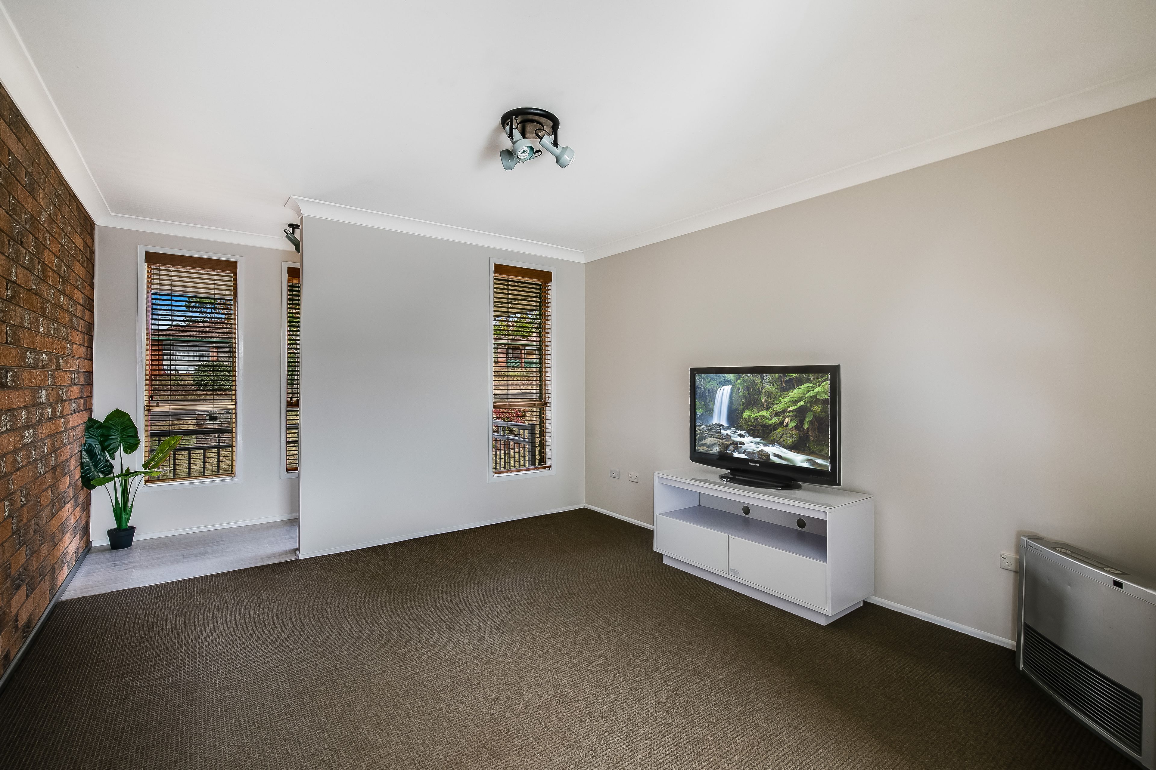 35 Champagne Crescent, Wilsonton Heights, QLD 4350