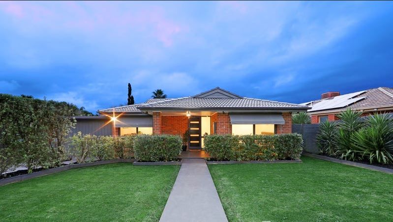 6 Erskine Drive, Rowville VIC 3178