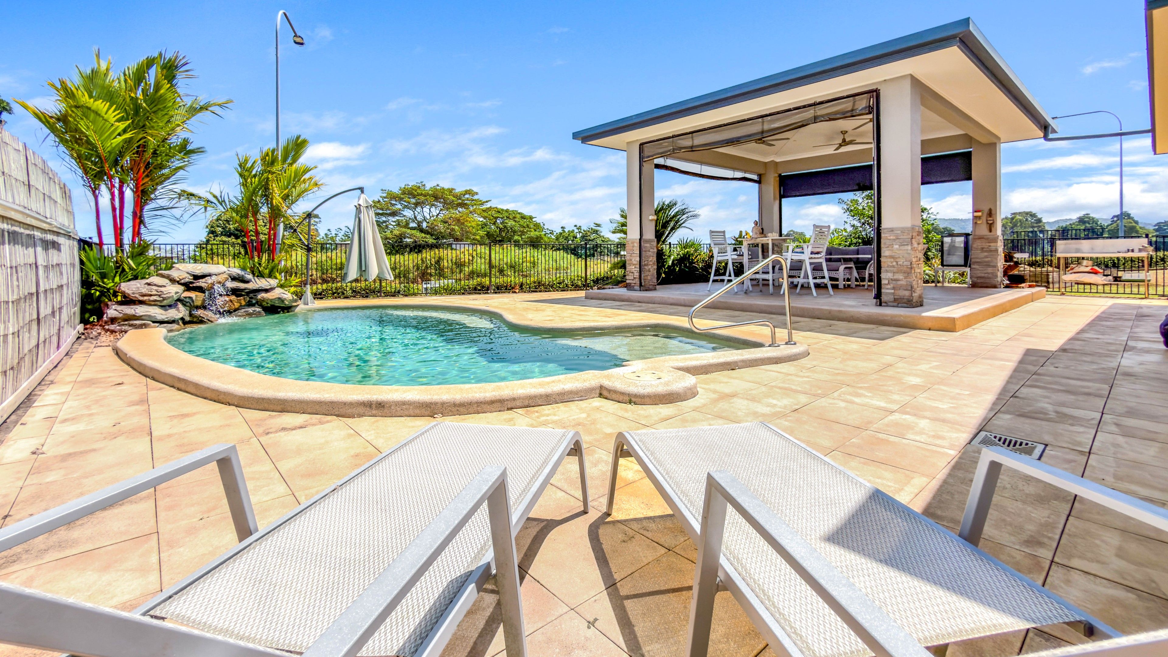 11 Rise Crescent, Mission Beach, QLD 4852