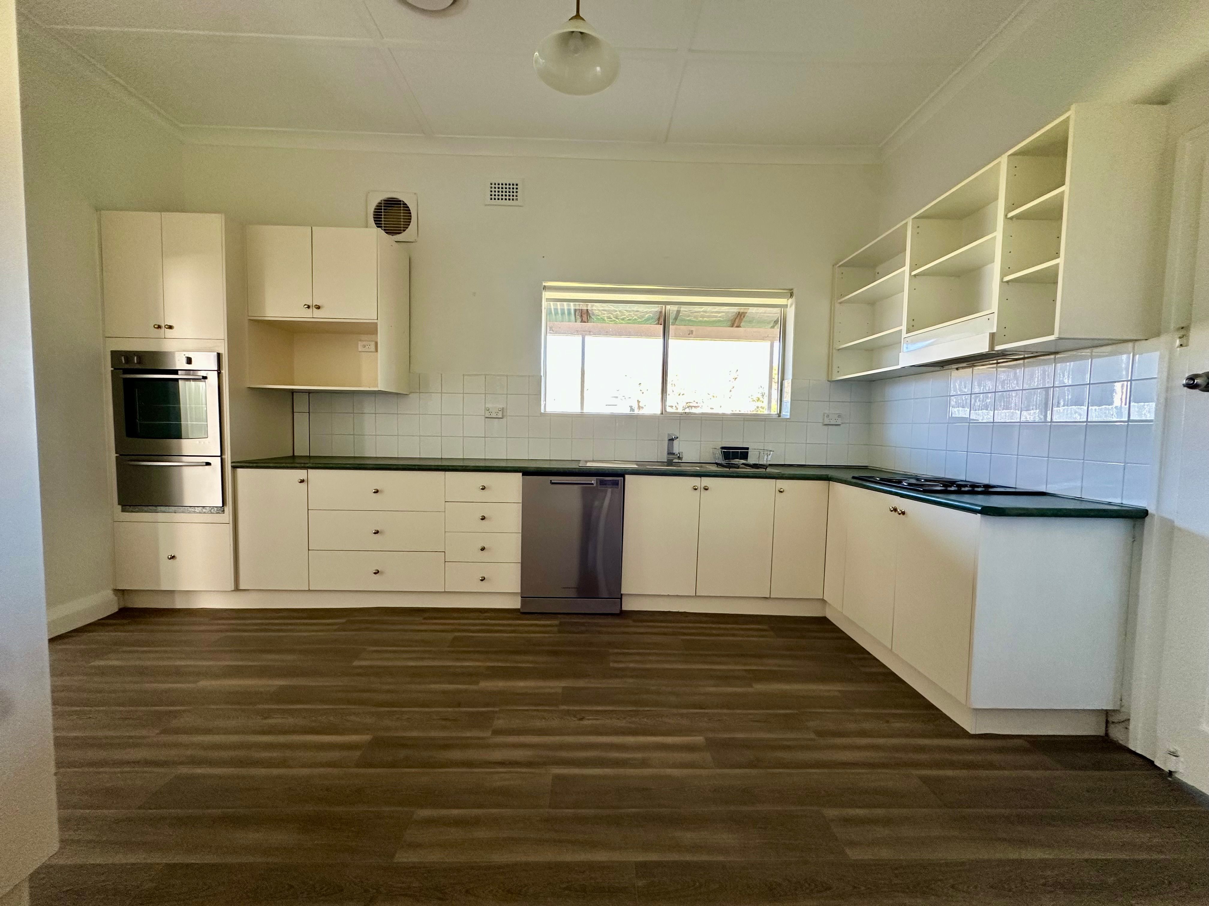 222 Albury Street, Harden, NSW 2587