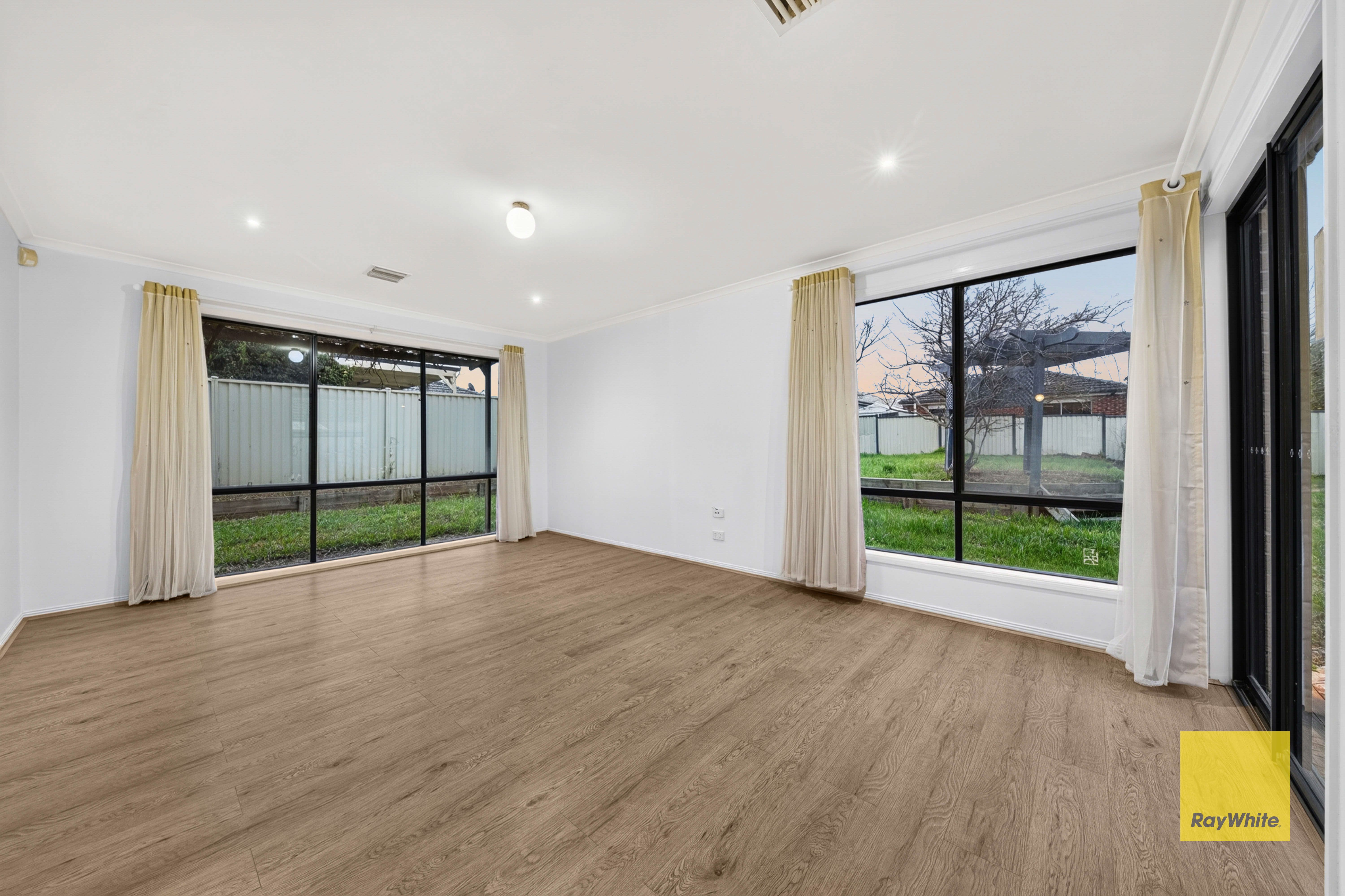 17 St Nicholas Court — photo 14 of 30