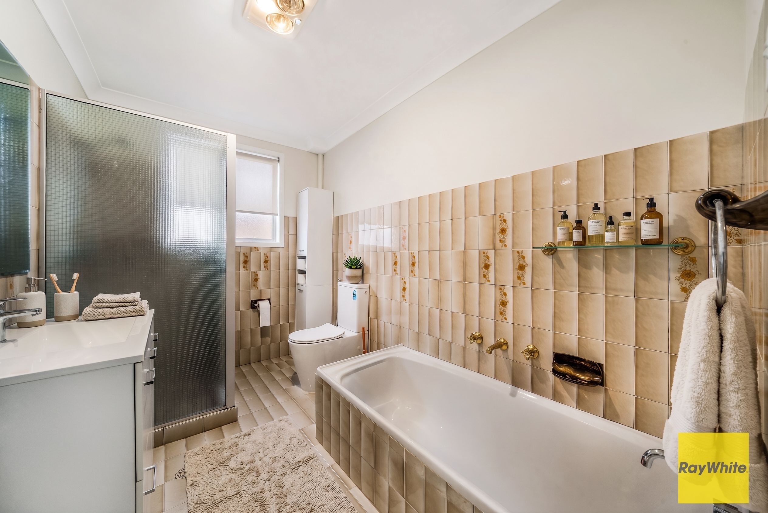 24A TORRENS Street — photo 13 of 16