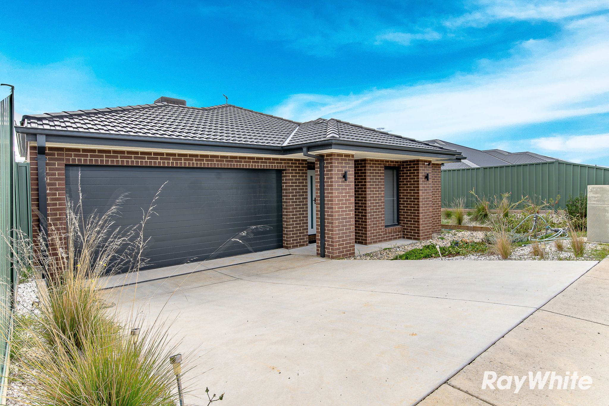 2 Orville Way, White Hills, VIC 3550