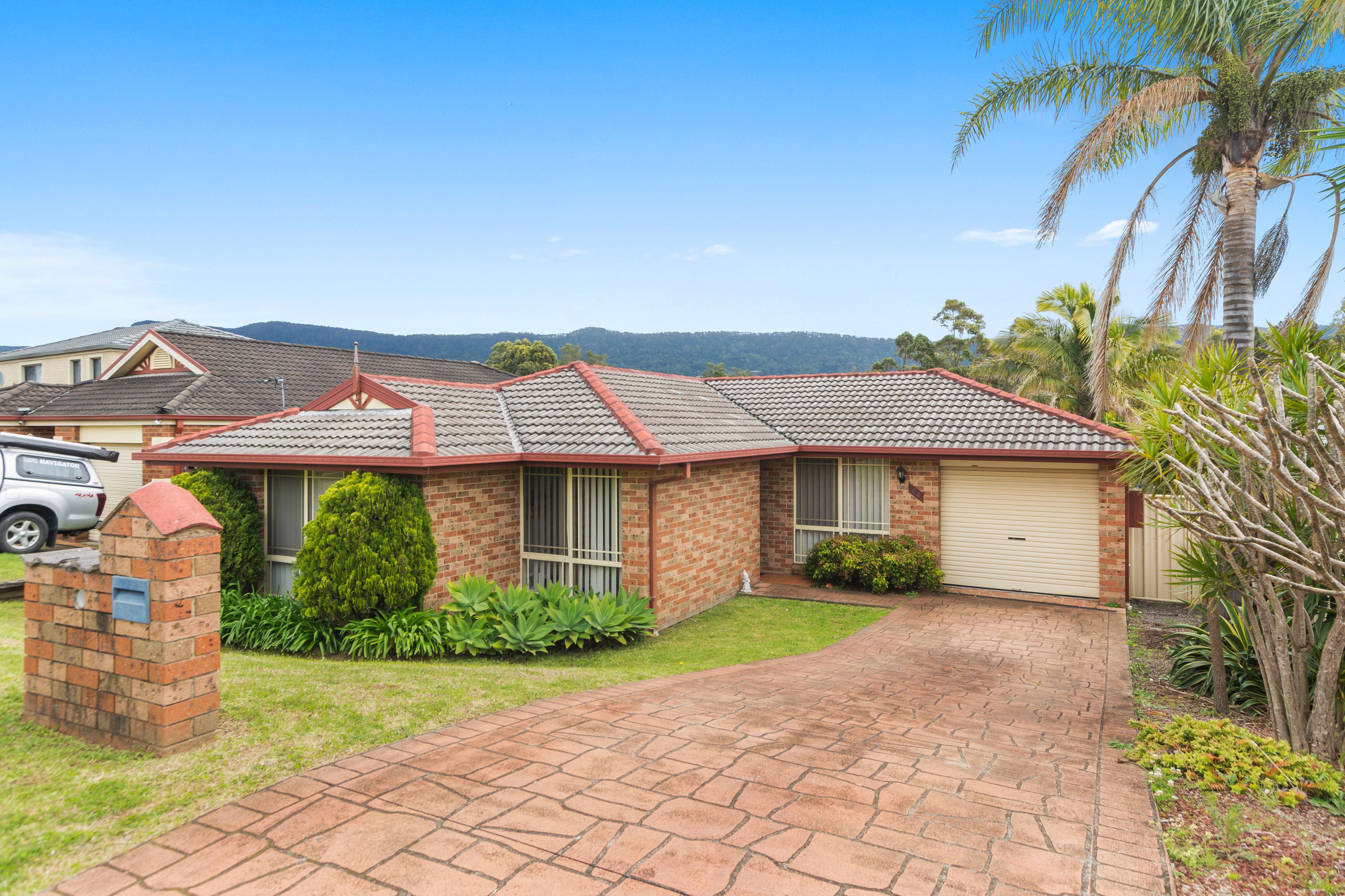64 Robins Creek Drive, Horsley NSW 2530