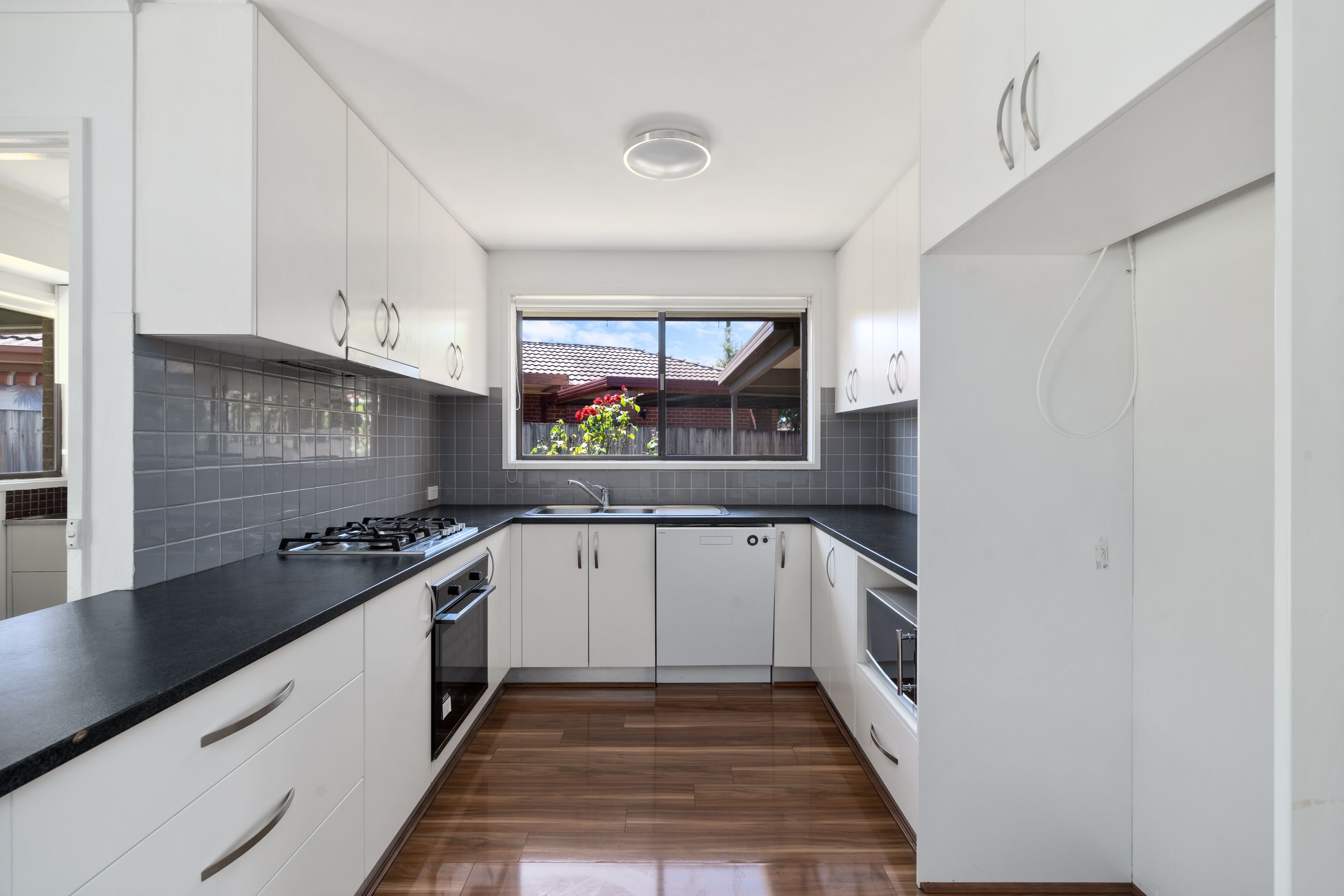 1 Loddon Court, Clayton South, VIC 3169