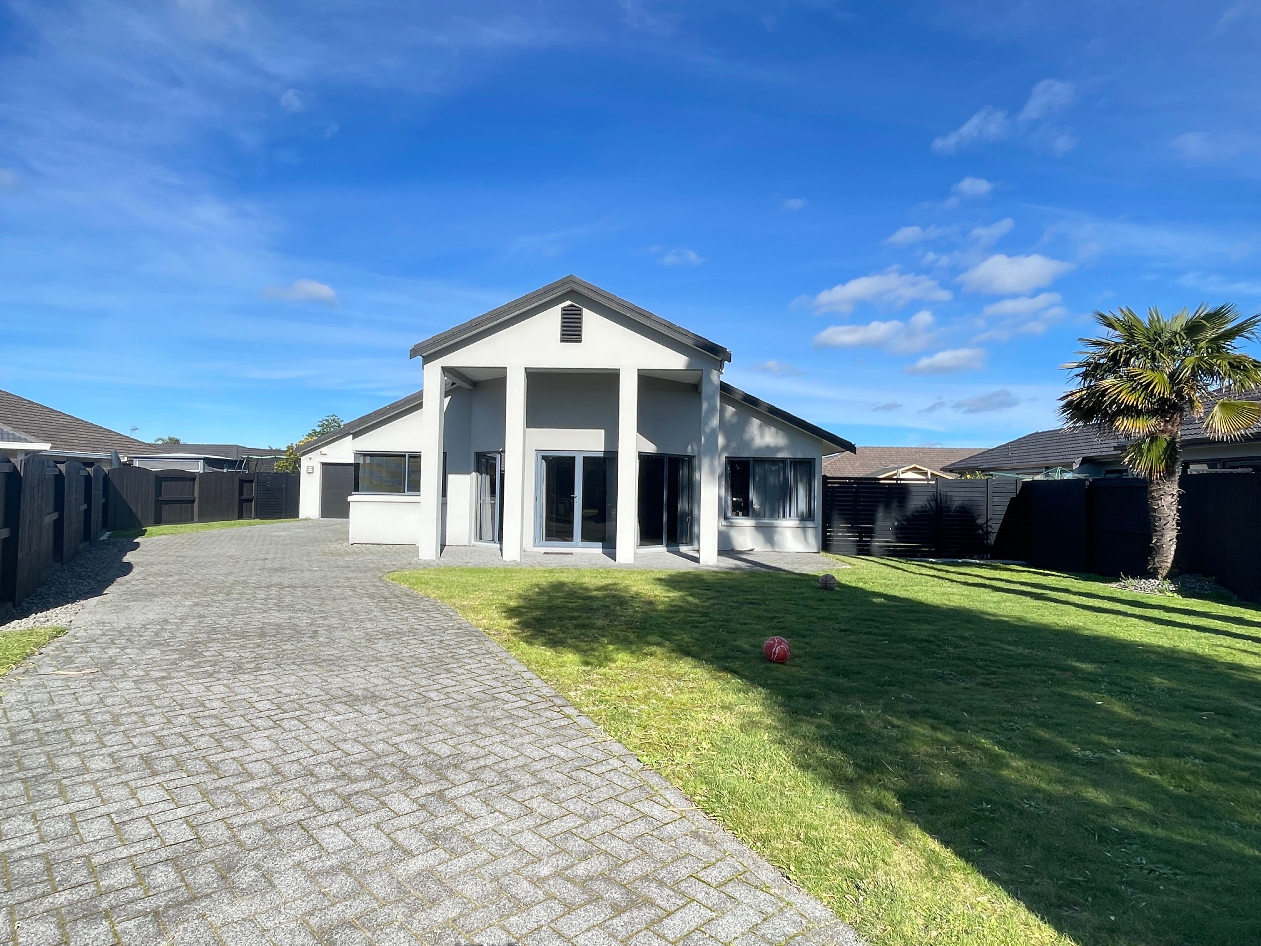 27 Araroa Place, Papamoa, Tauranga City