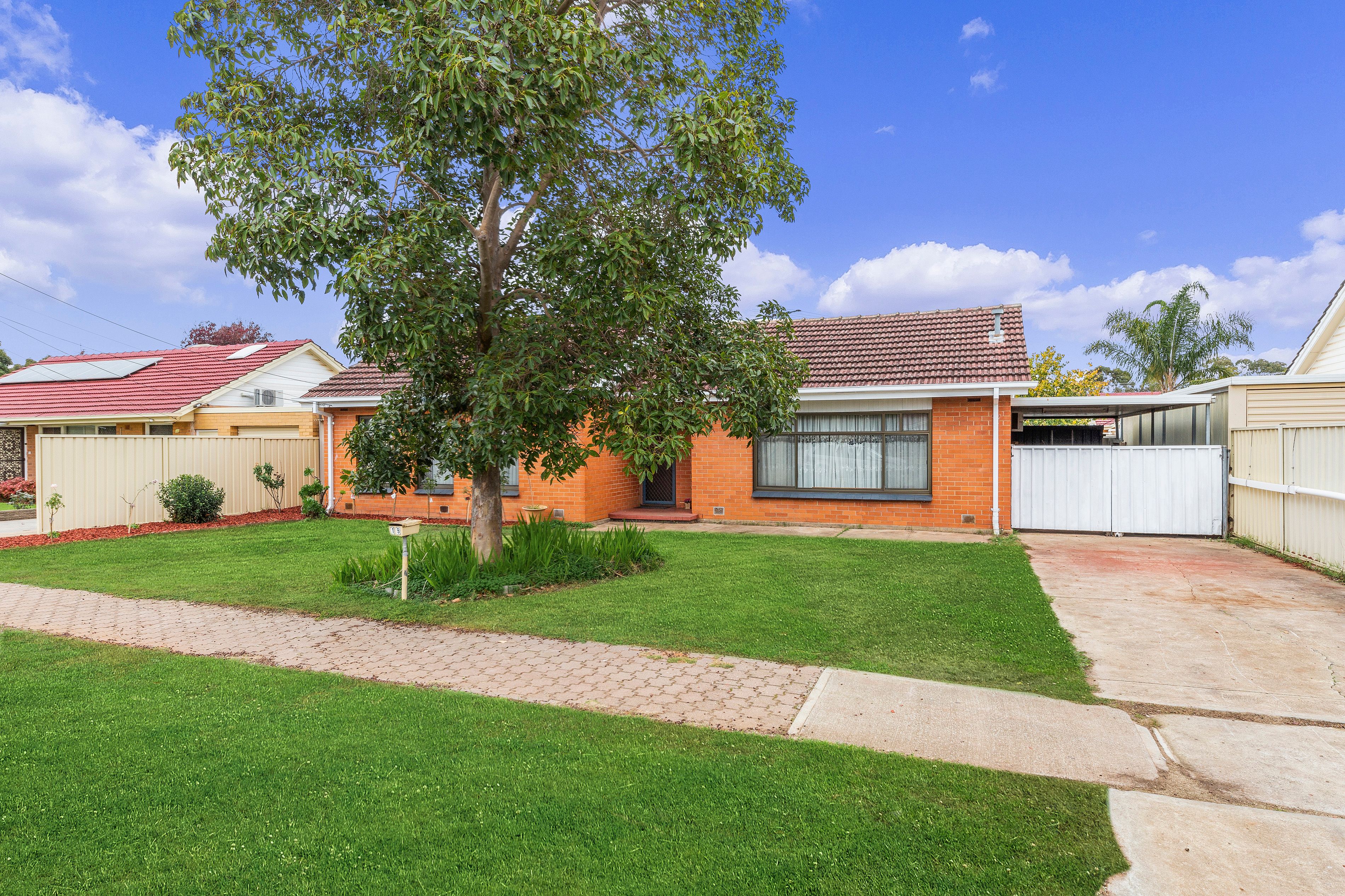 19 Lamorna Parade, Parafield Gardens, SA 5107