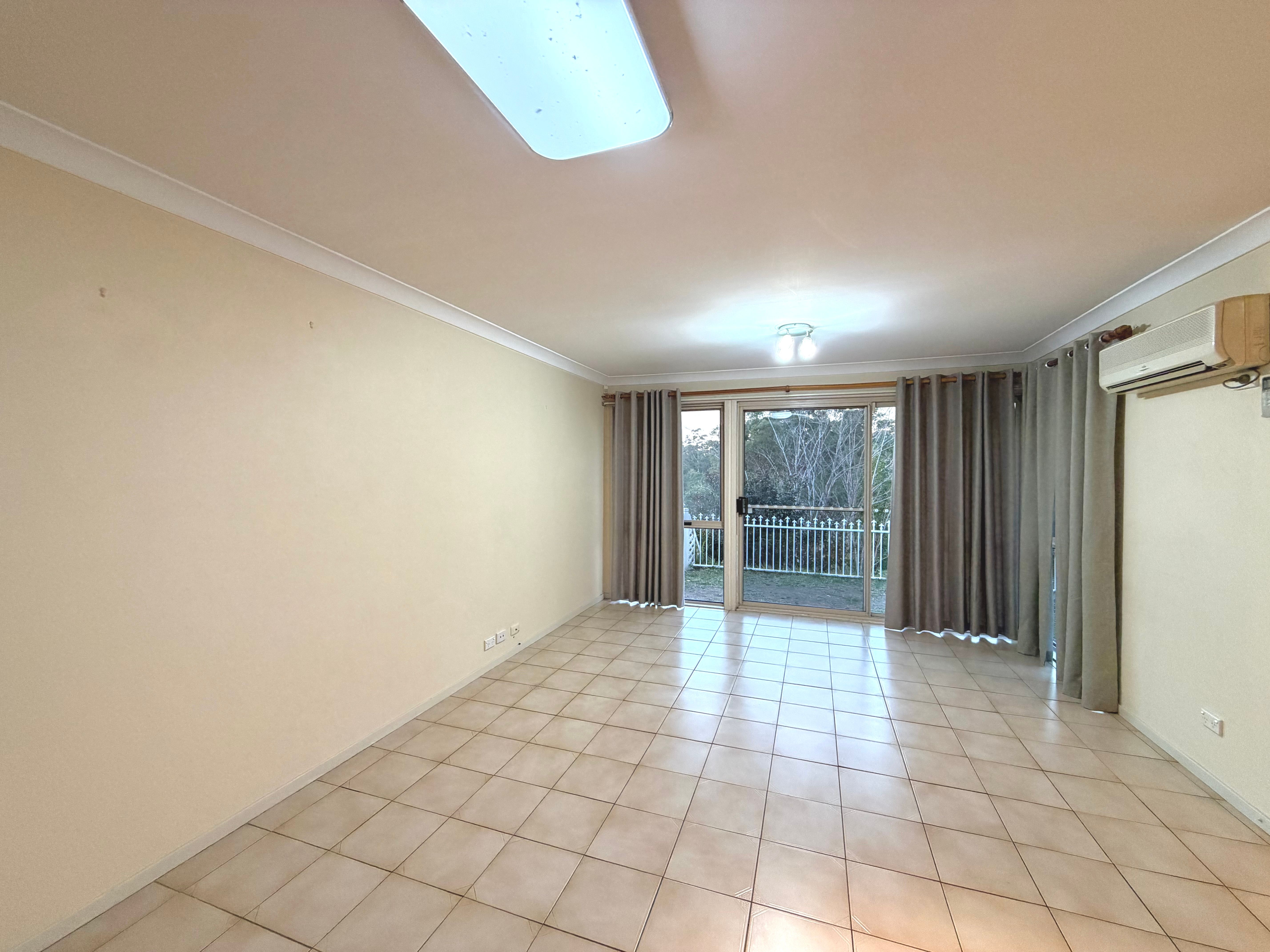 8 Joanne Close — photo 5 of 9