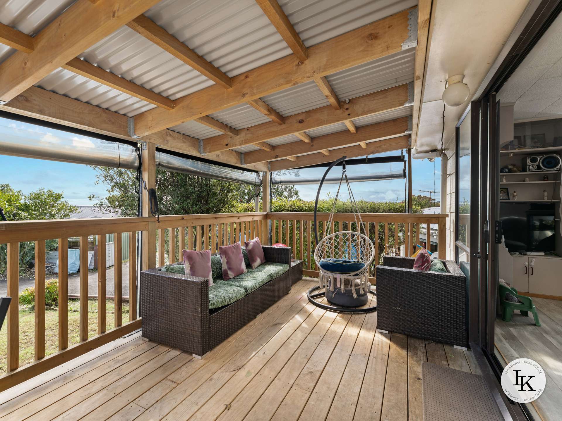 151 Boundary Road photo 9