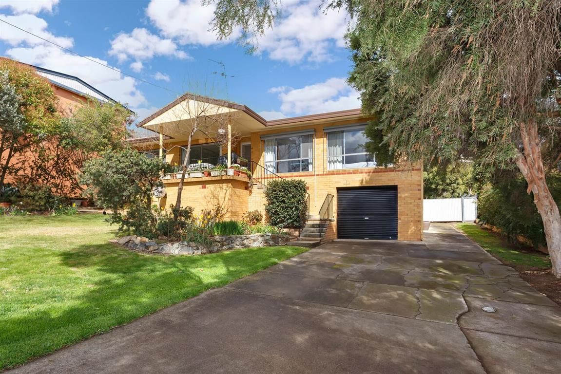 5 Highland Avenue, Tumut, NSW 2720