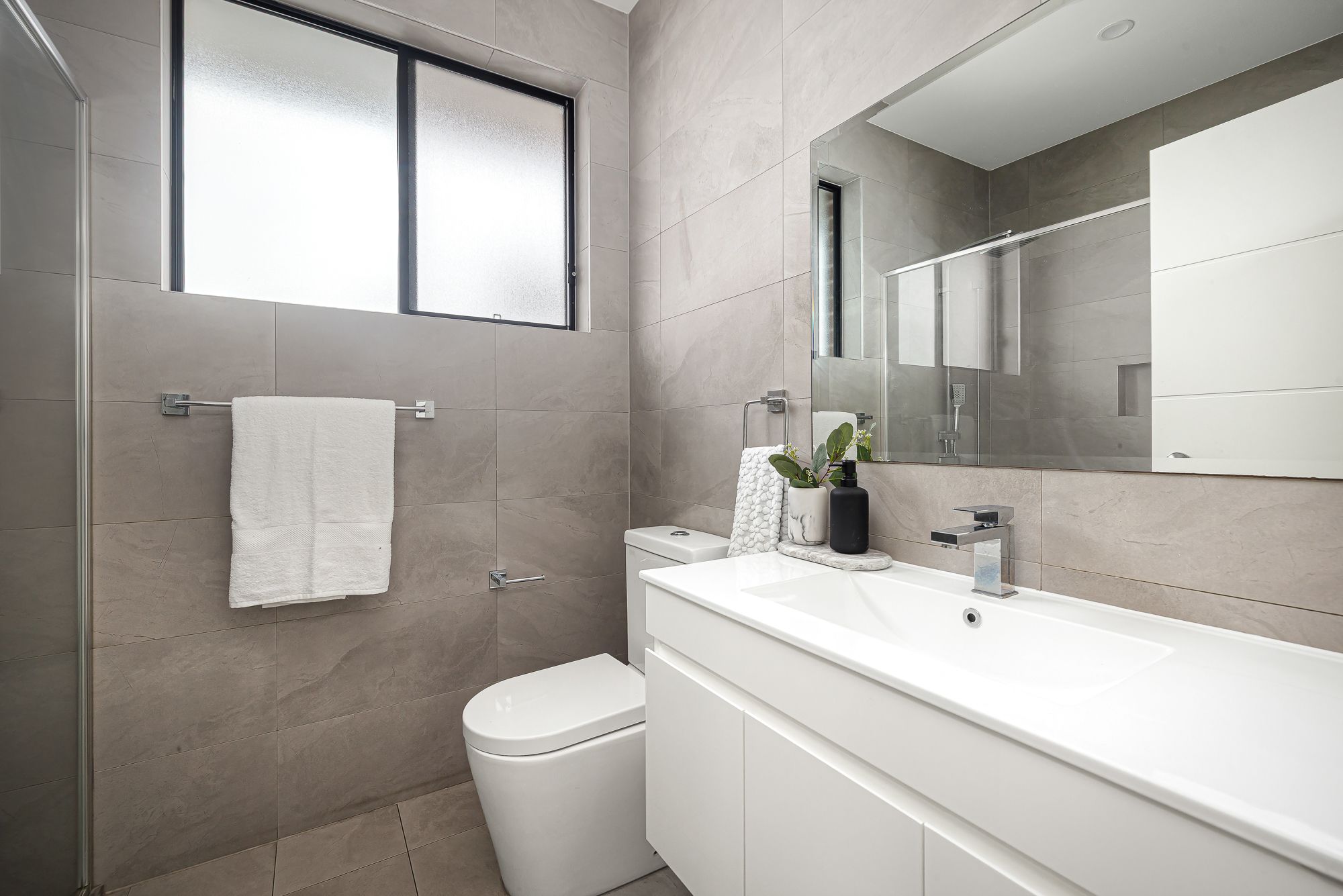 19 hazelbrook Street — photo 9 of 13
