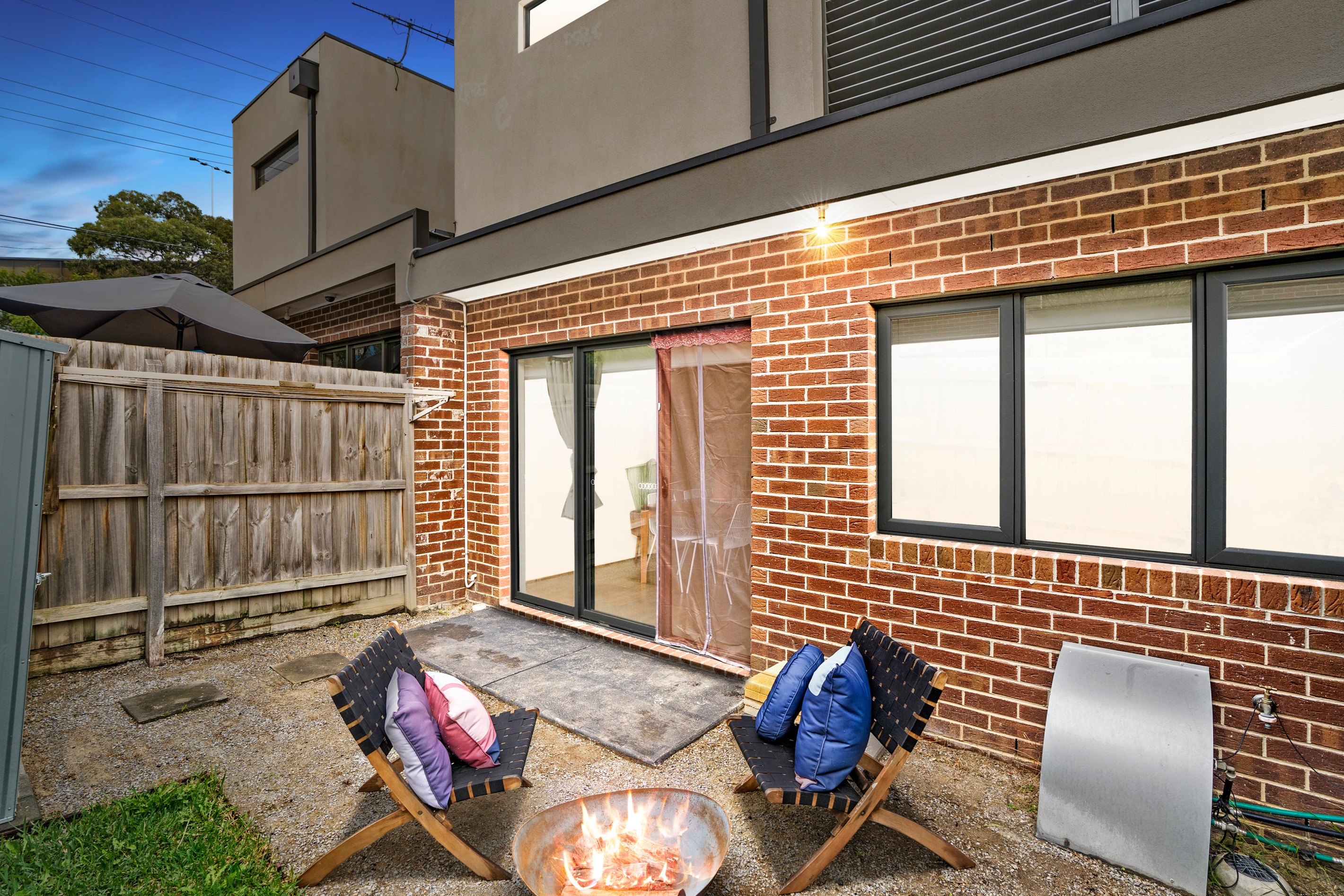 2/3 Mossfield Avenue, Ferntree Gully, VIC 3156