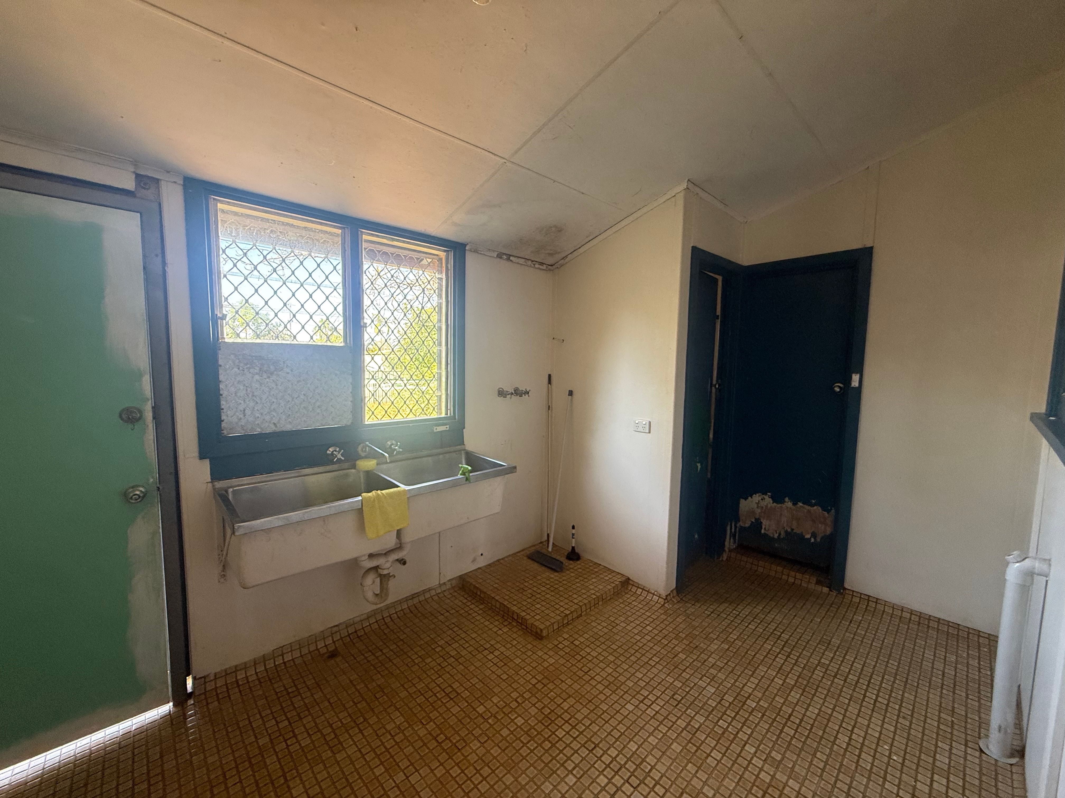 14 Blythe Street — photo 11 of 16