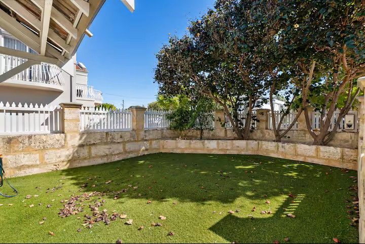 2 Campsie Street — photo 24 of 24