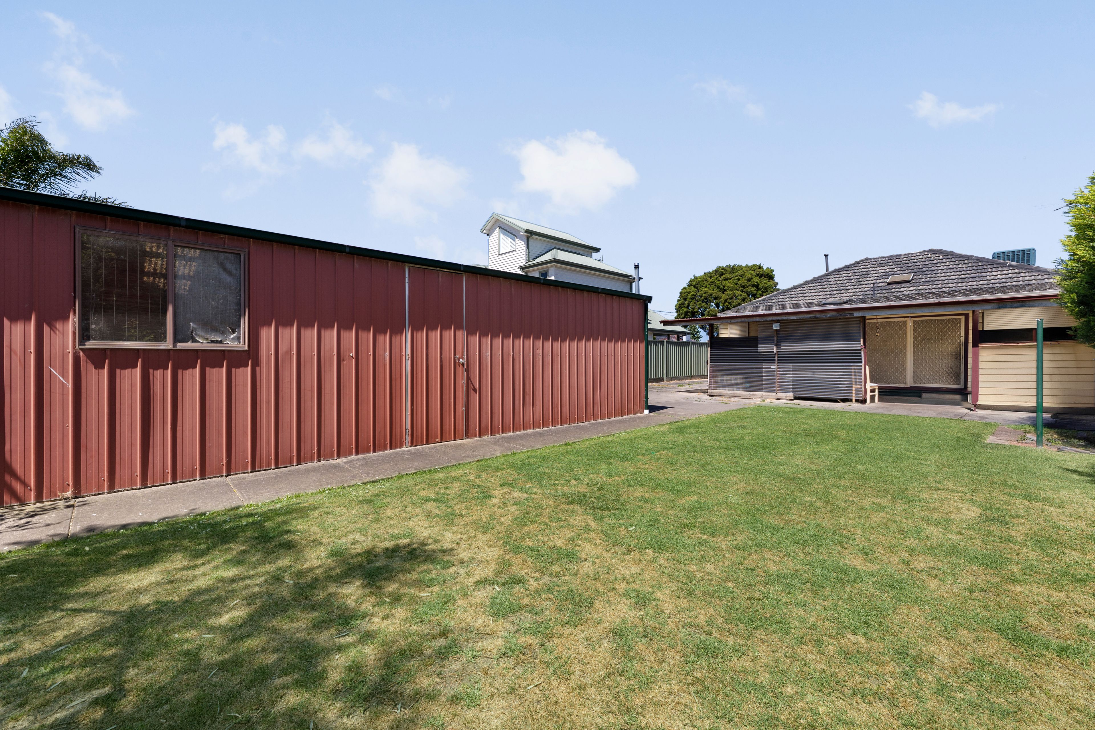 27 Dundee Street — photo 5 of 9
