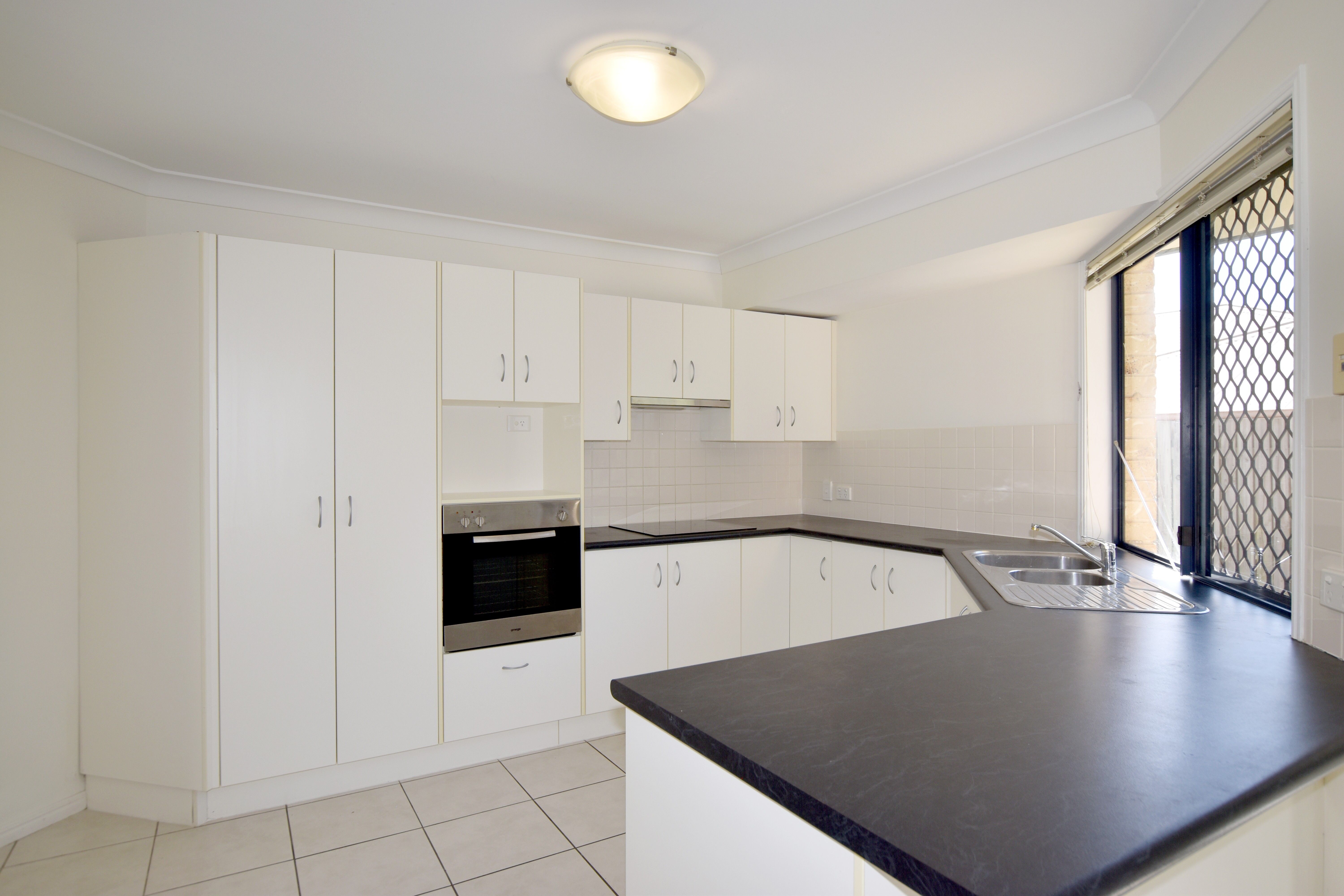 3 Dean Street, Glen Eden, QLD 4680