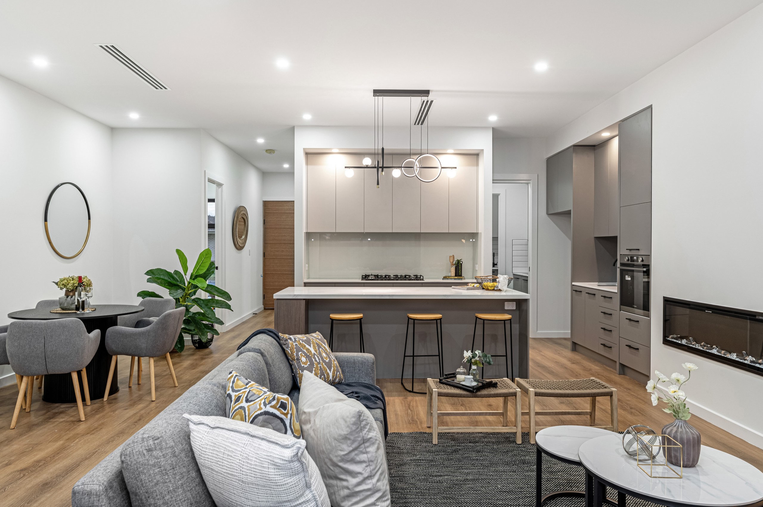 2 Lincoln Avenue, Parafield Gardens, SA 5107