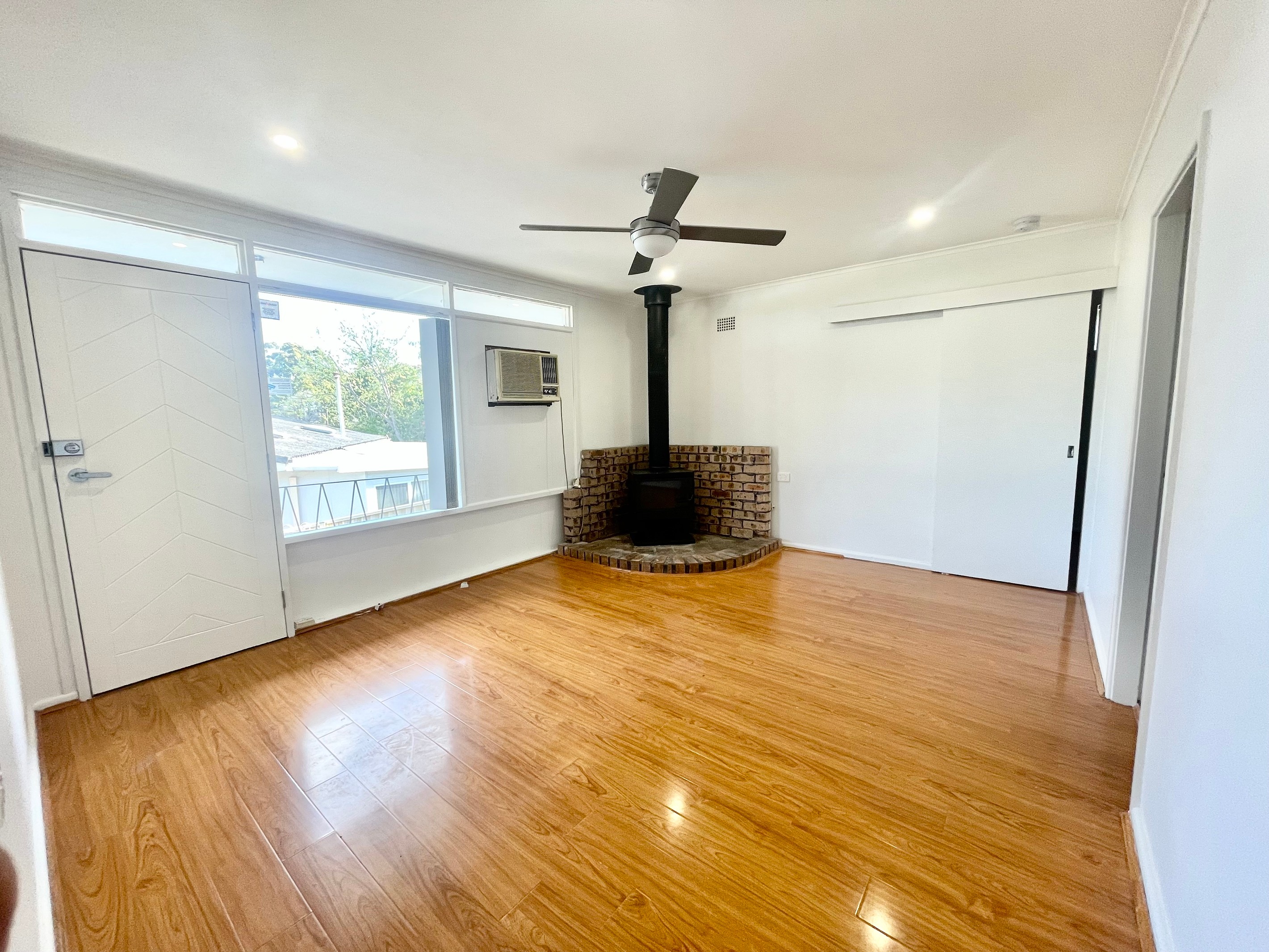 17 Aberdeen Road, Busby, NSW 2168