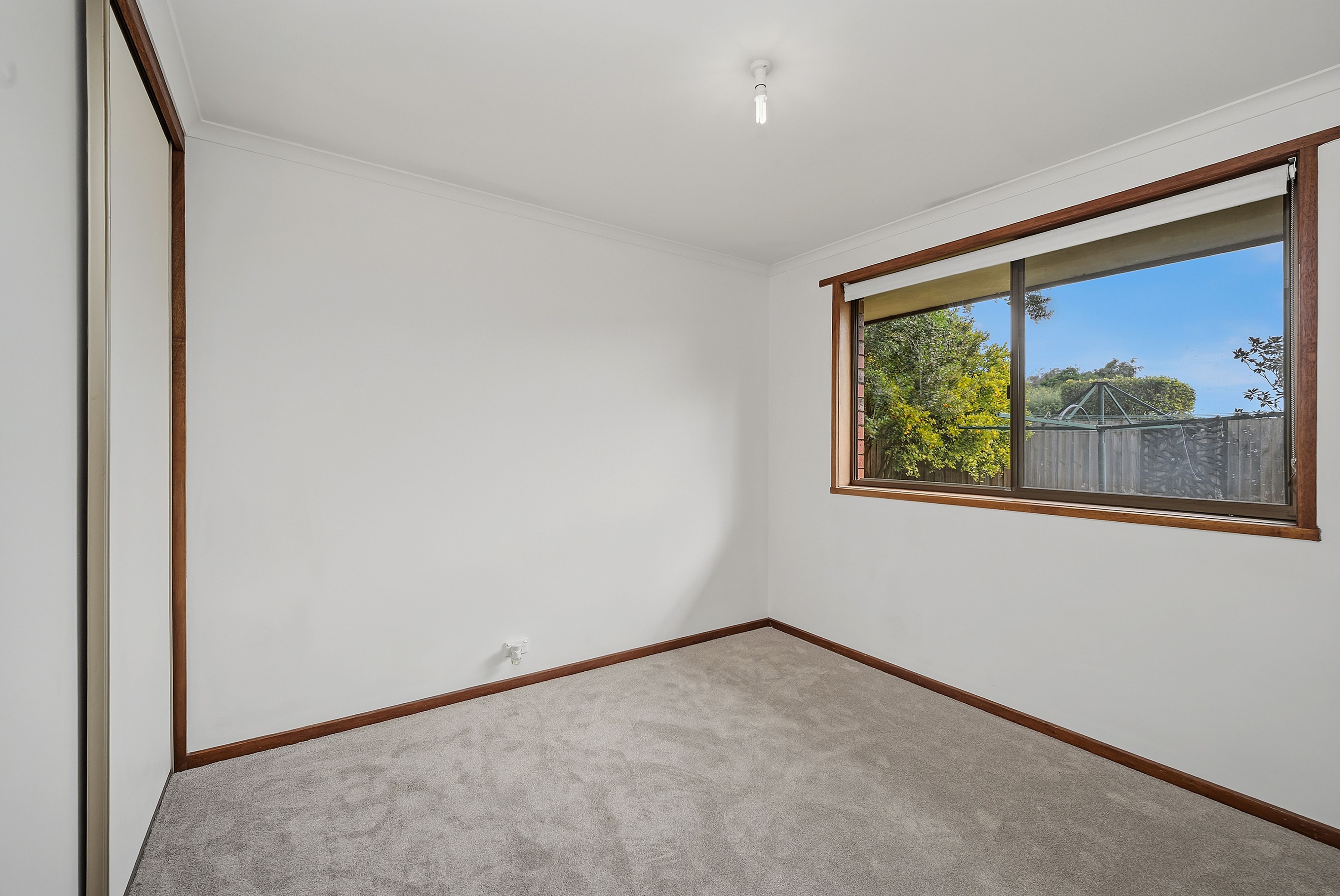 1/2 Moonah Street — photo 6 of 8