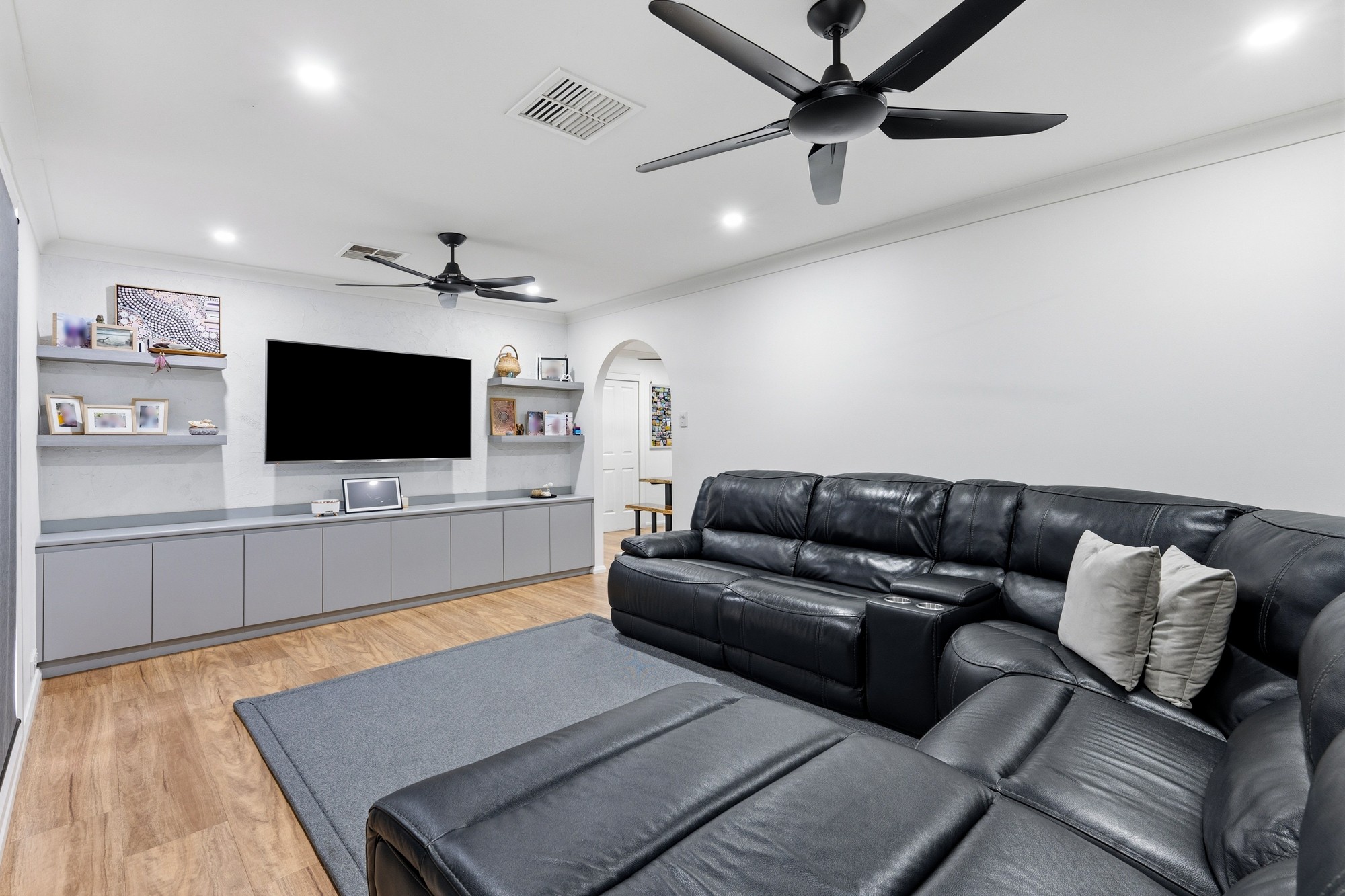 38 Valleyview Crescent, Werrington Downs, NSW 2747