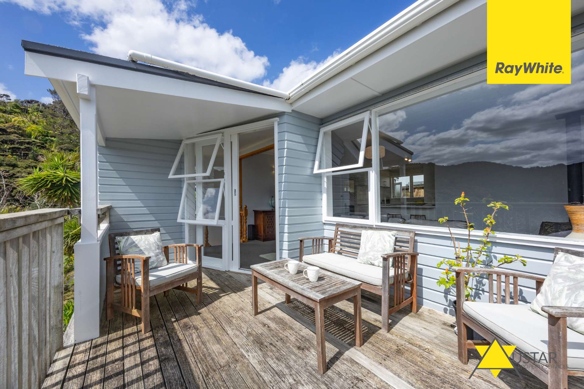 90 Seaview Road photo 18