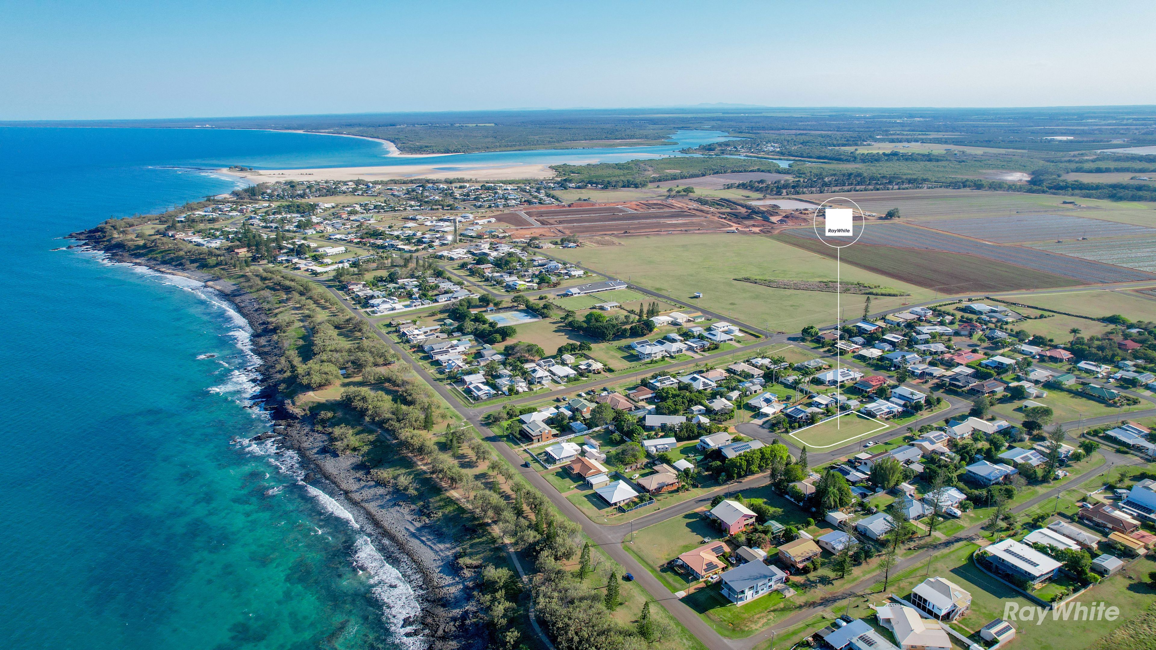 14 Corona Court, Elliott Heads, QLD 4670