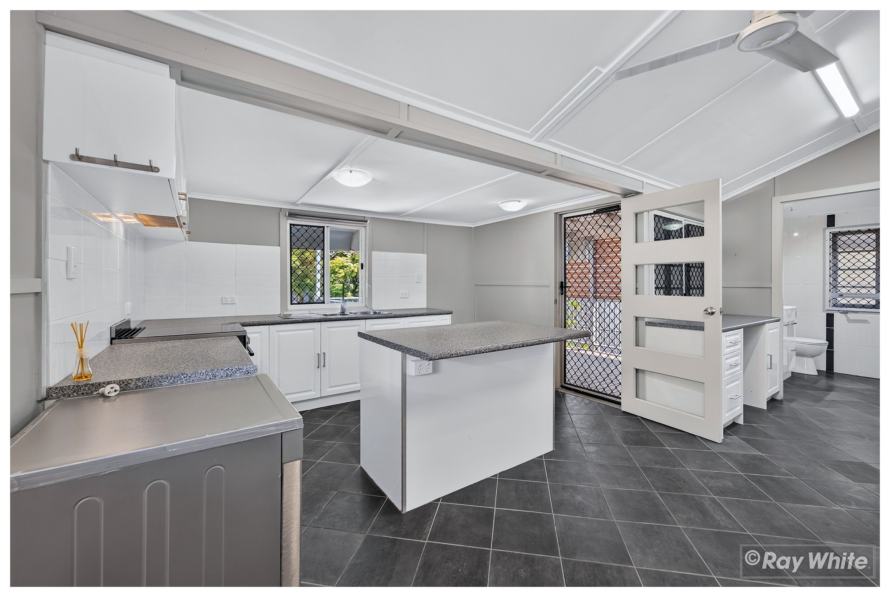 61 Ferguson Street, Allenstown, QLD 4700