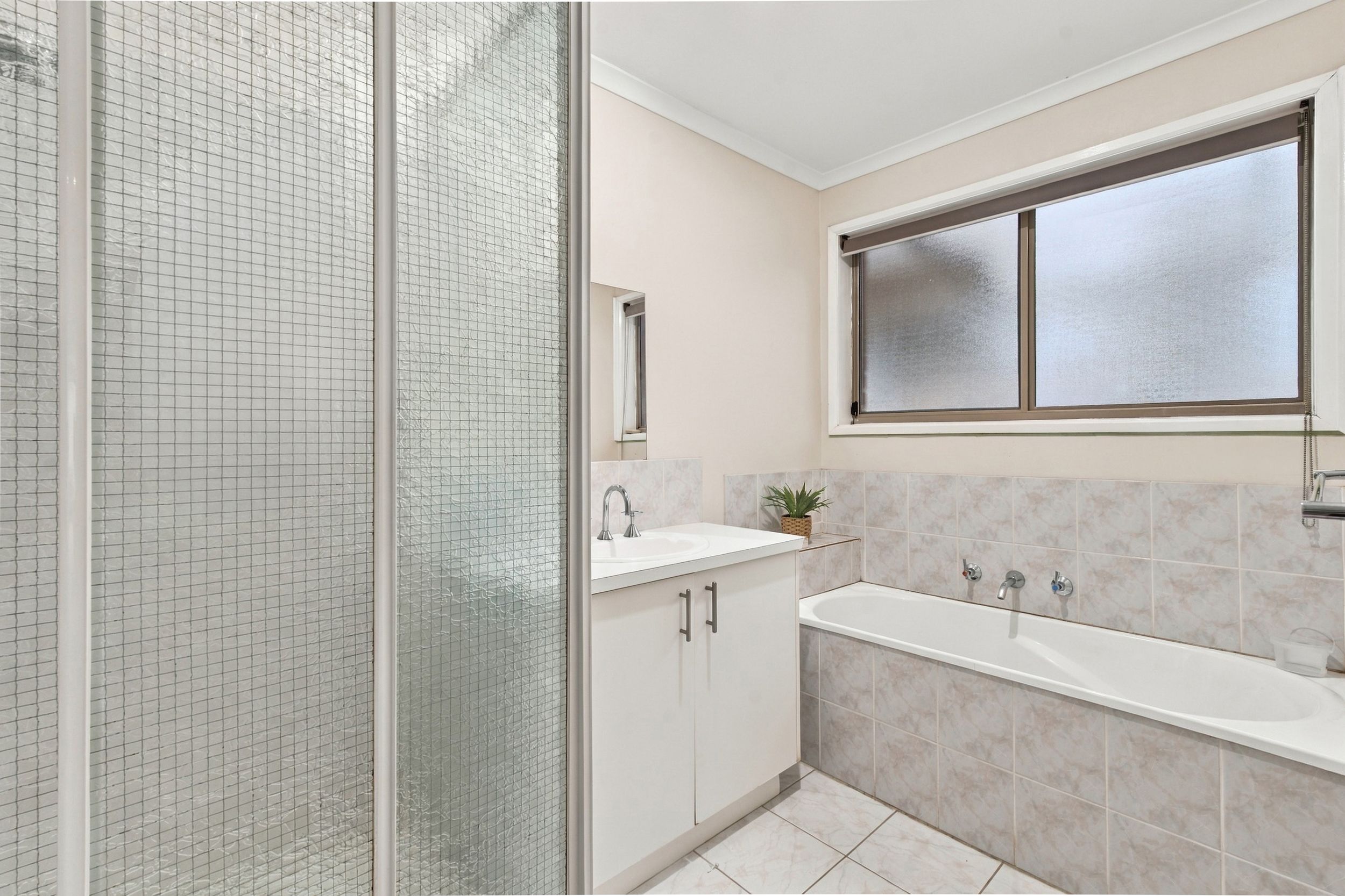 51 Manchester Drive — photo 8 of 11