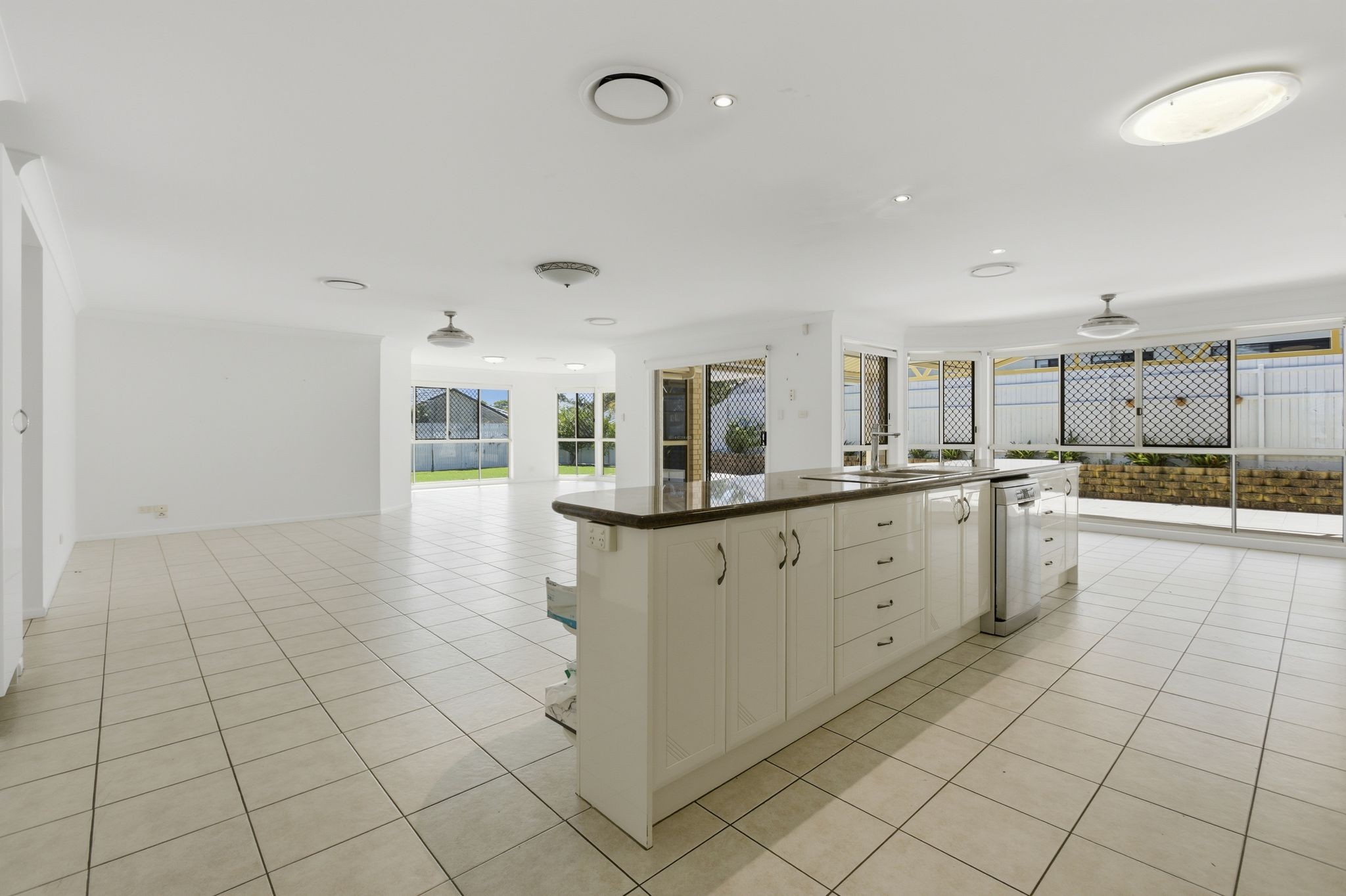 3 Chilton Crescent, North Lakes, QLD 4509