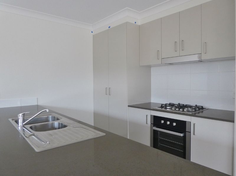 8/10S Godfrey Avenue, Cranbourne East, VIC 3977