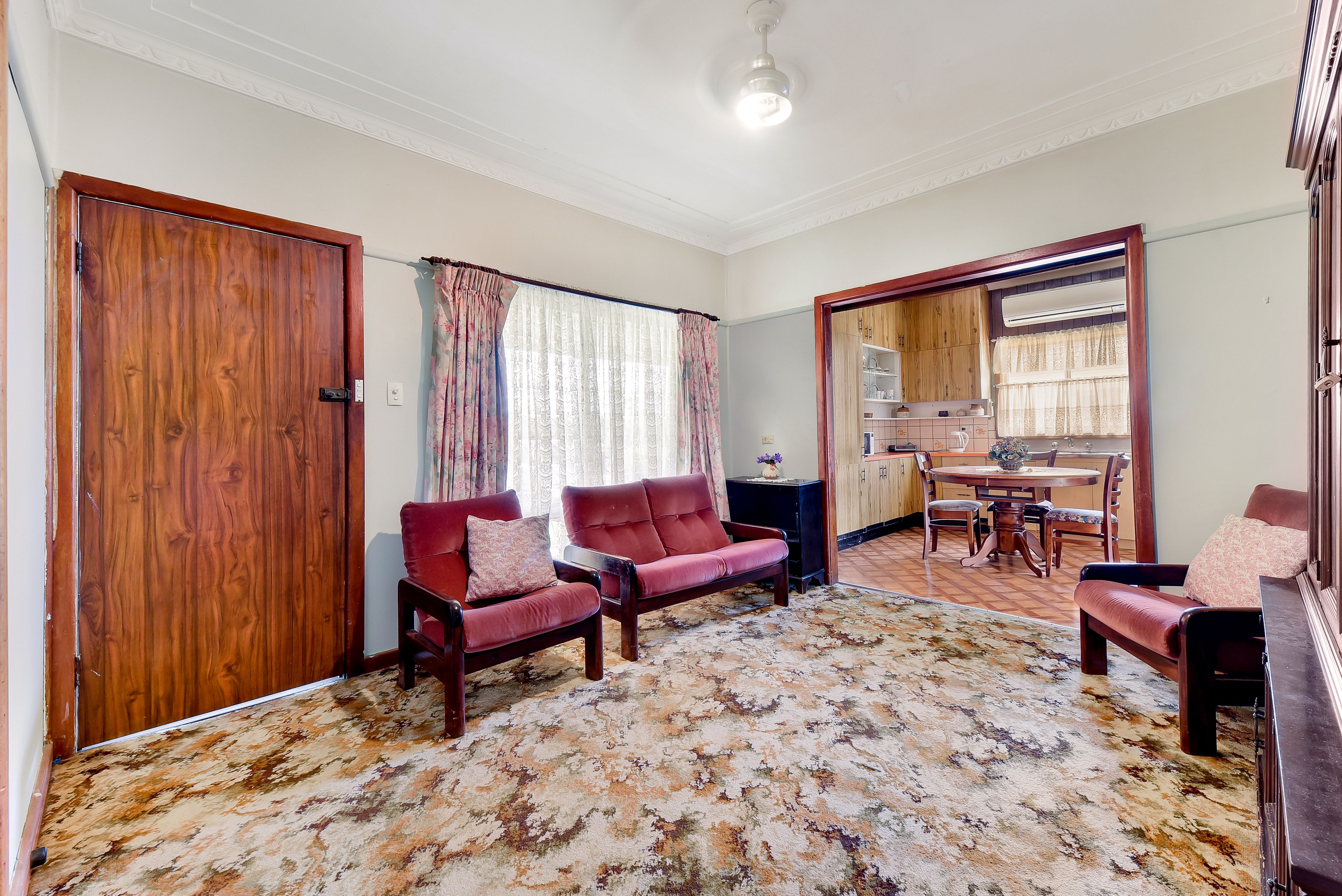 21 Dan Street, Campbelltown, NSW 2560