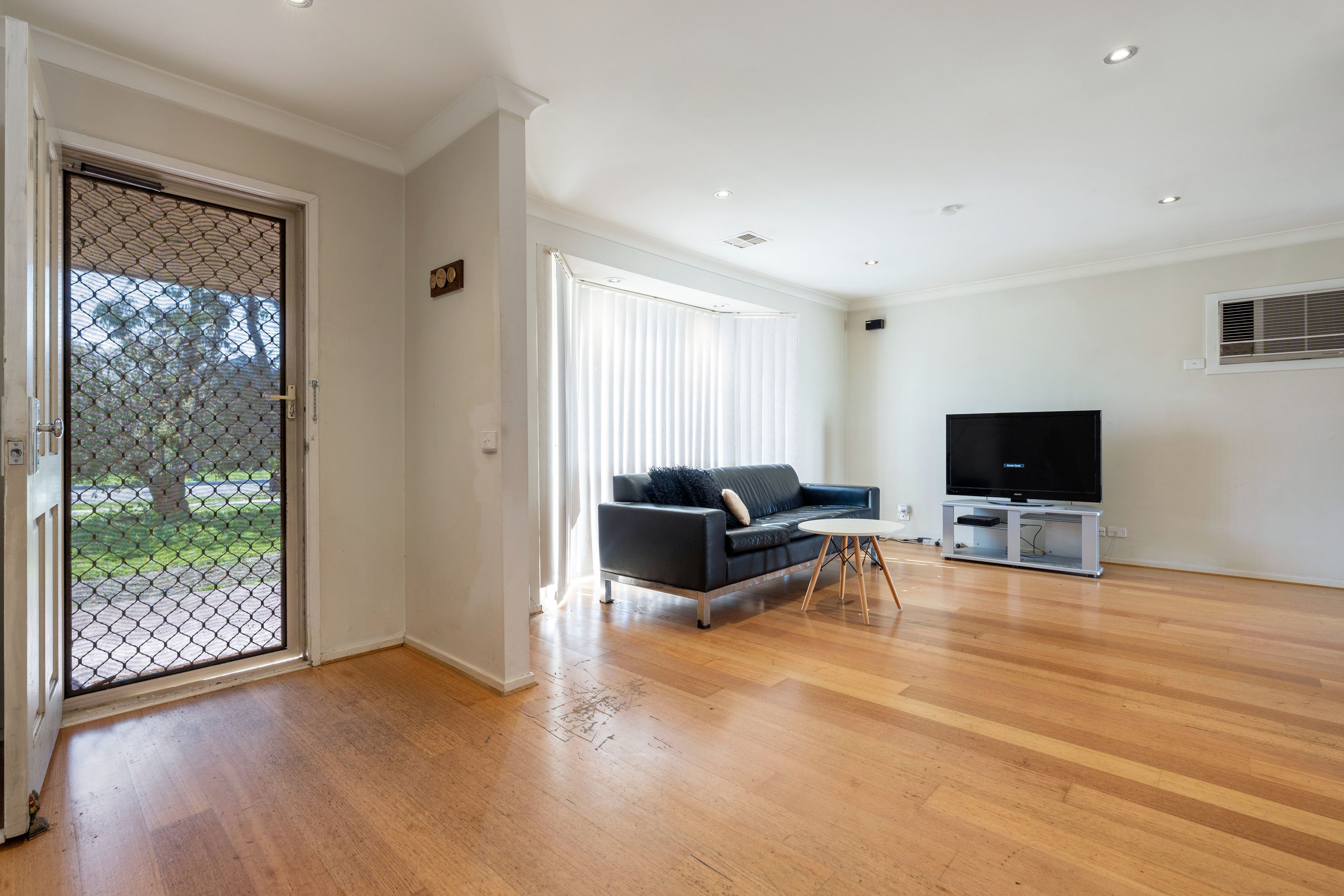 19 Beacon Hills Crescent, Craigieburn, VIC 3064