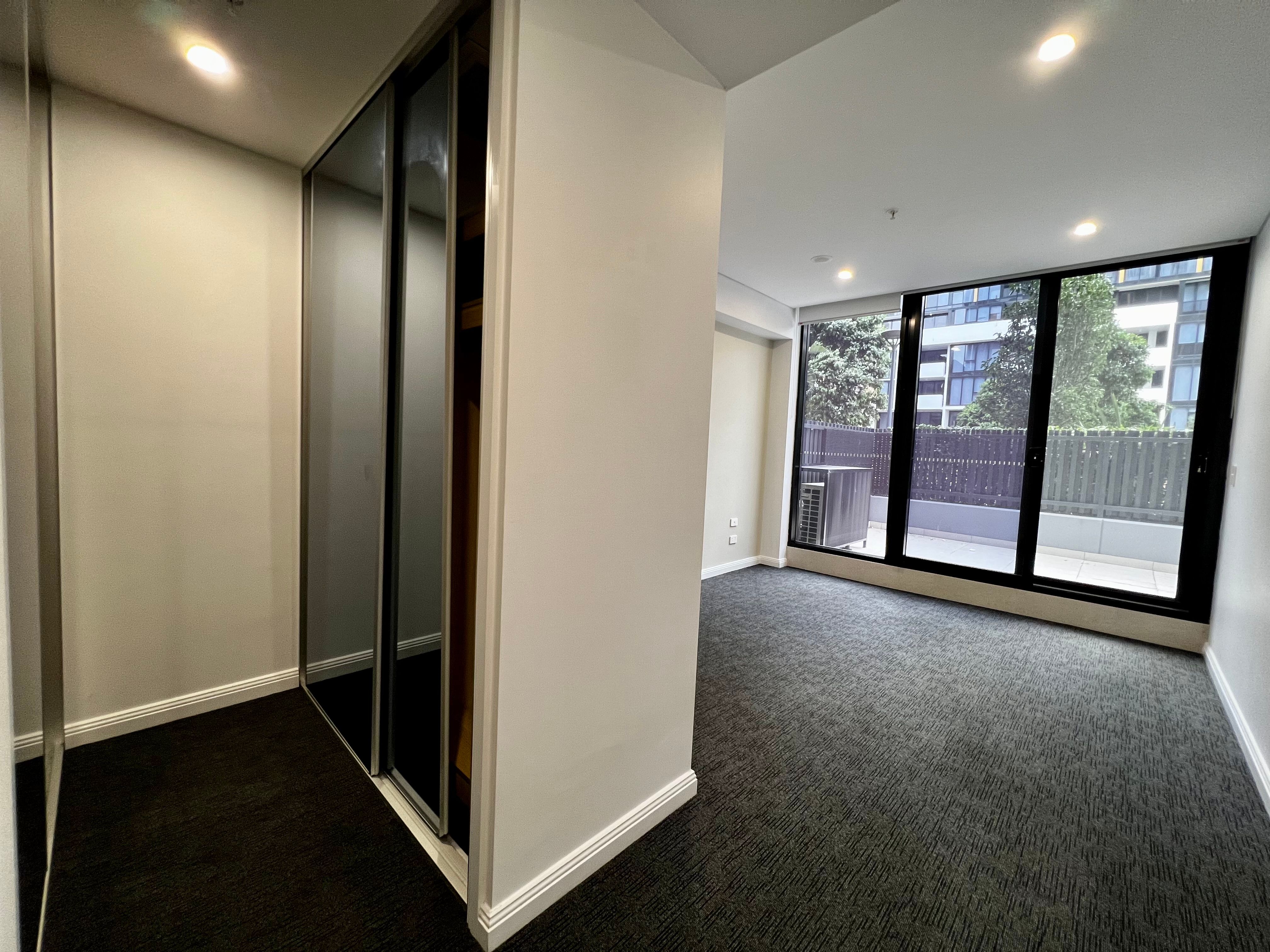 G1/6 Bourke Street — photo 3 of 10