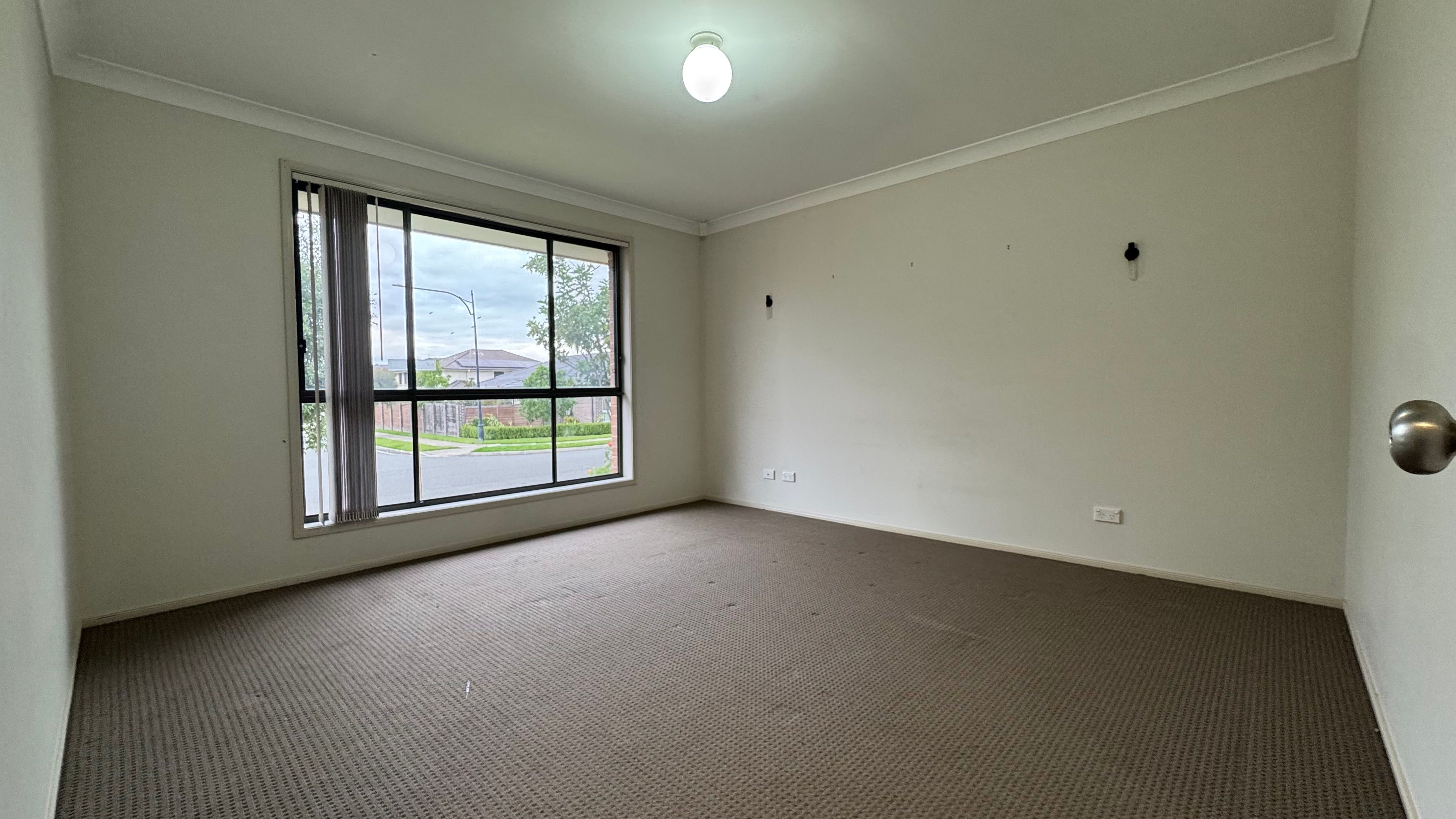 9 Water Gum Drive, JORDAN SPRINGS, NSW 2747