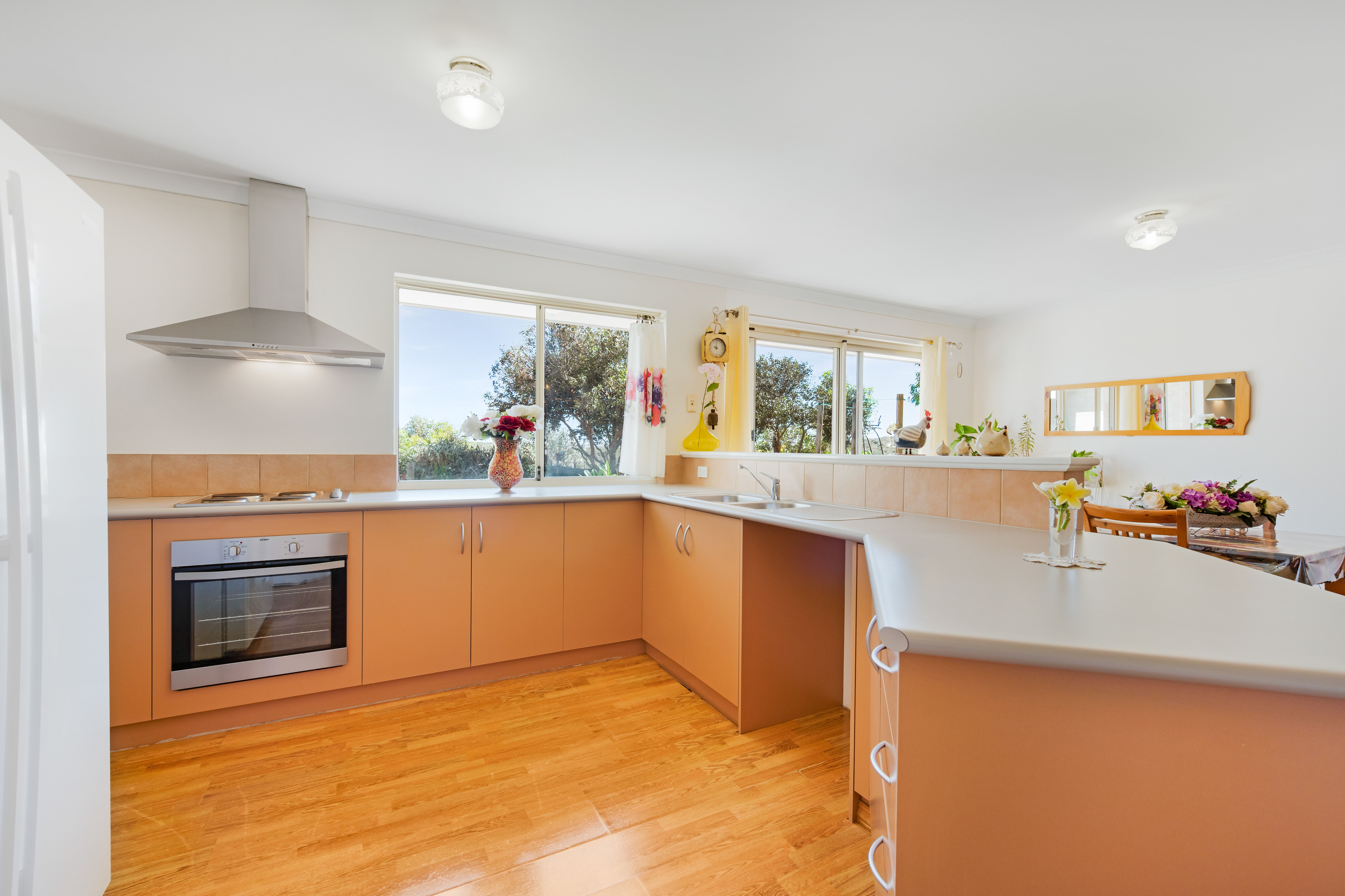 40 African Reef Boulevard, Greenough, WA 6532