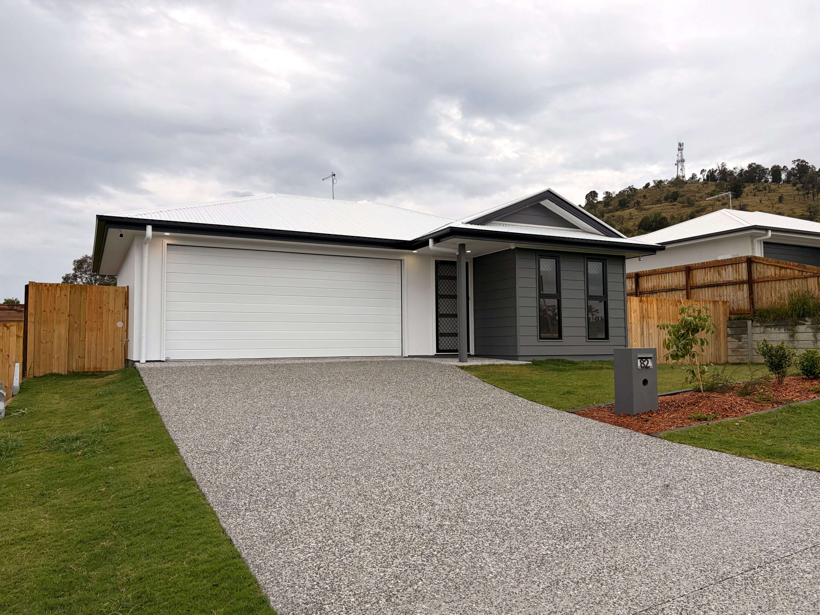 82 Barcoo Drive, Plainland, QLD 4341