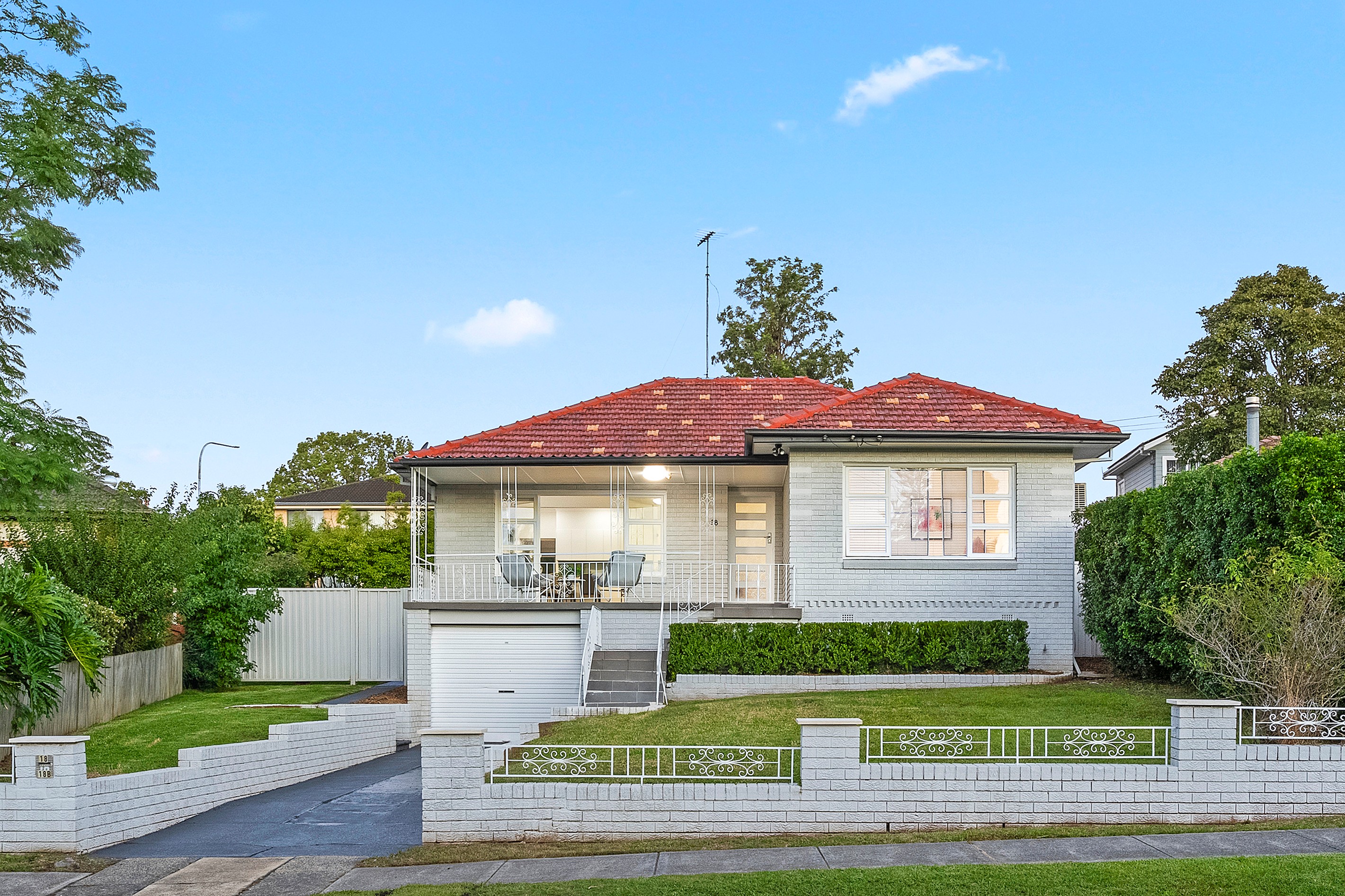 18 Dobson Crescent, Baulkham Hills, NSW 2153