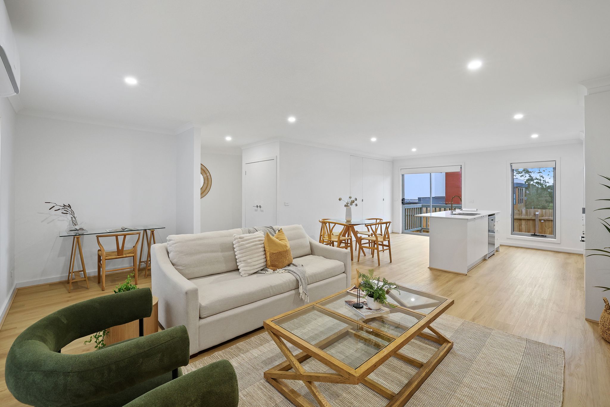 2/11 Lardner Road — photo 7 of 26